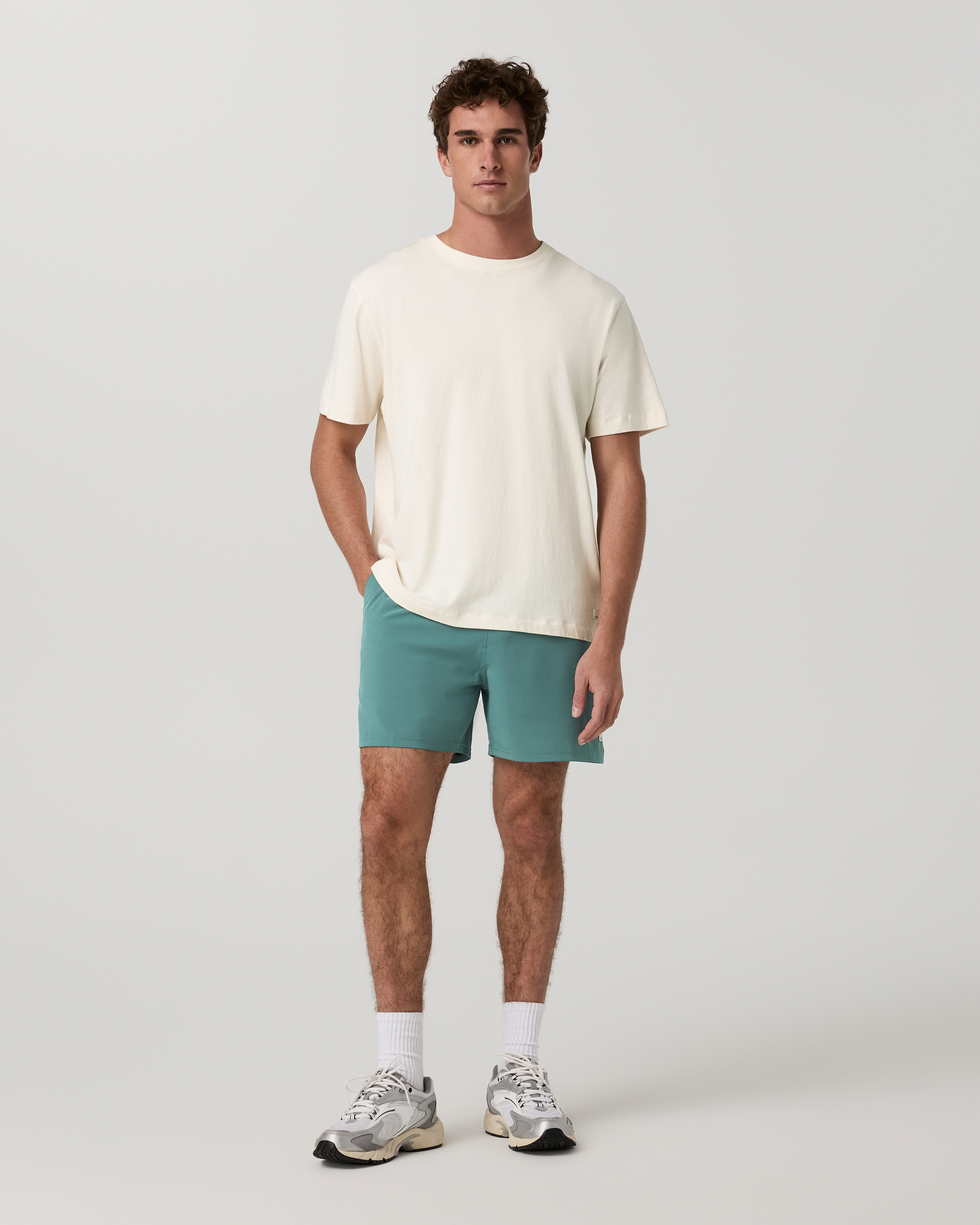 Vuori Banks Session Short Unlined 5