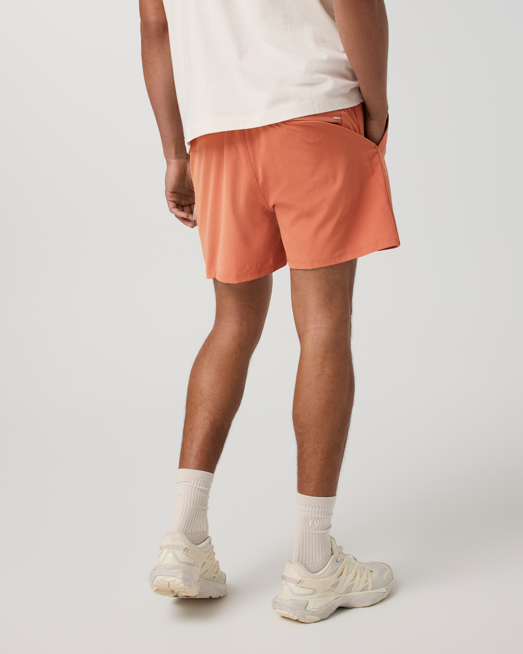 Vuori Banks Session Short Unlined 5