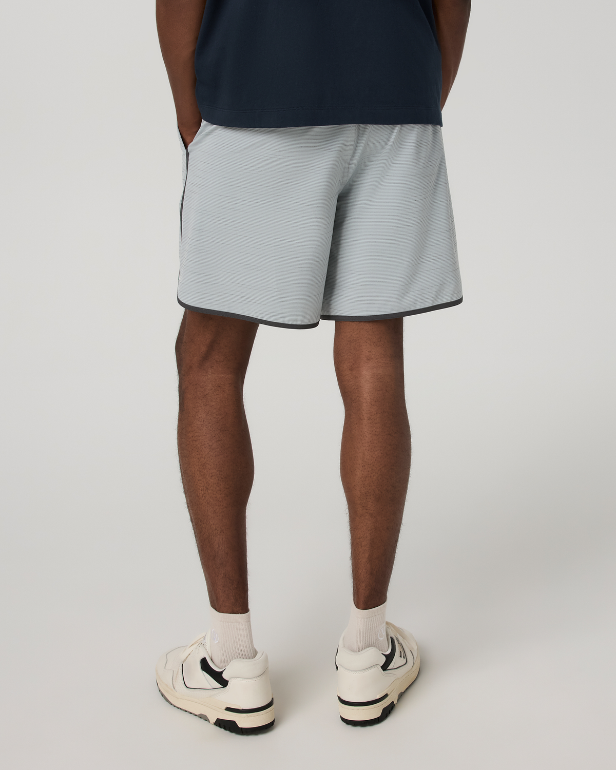 Vuori Banks Short Unlined 7