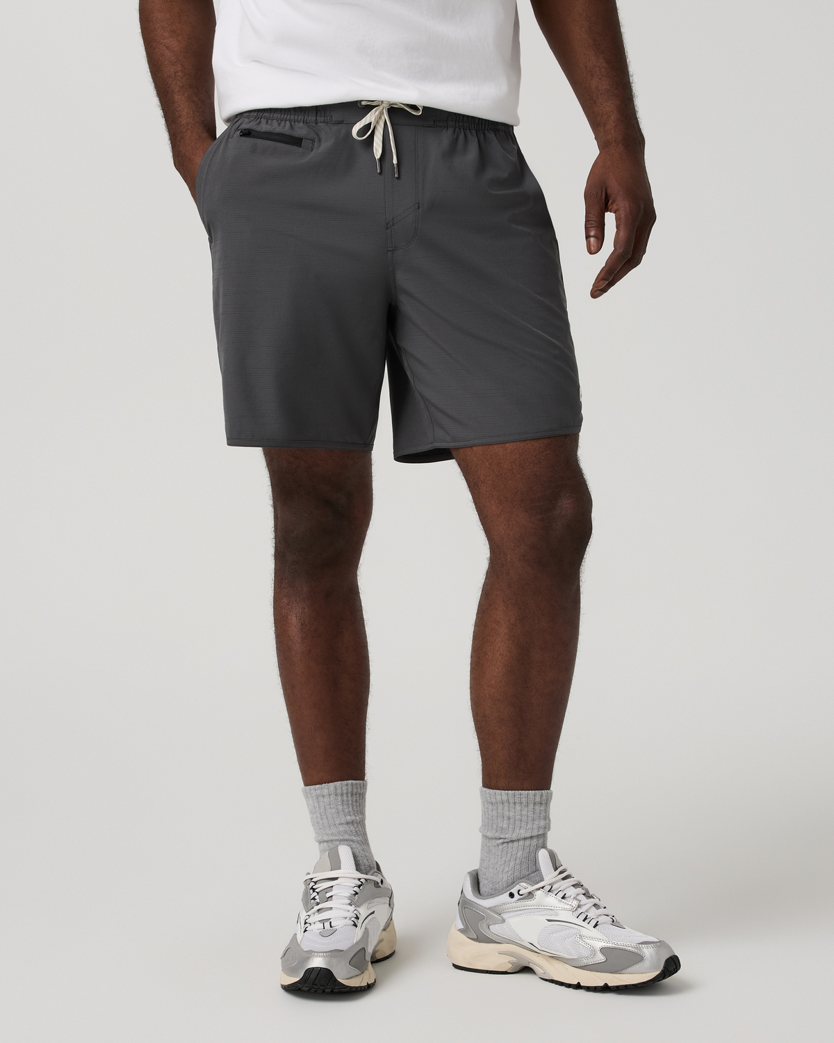 Vuori Banks Short Unlined 7