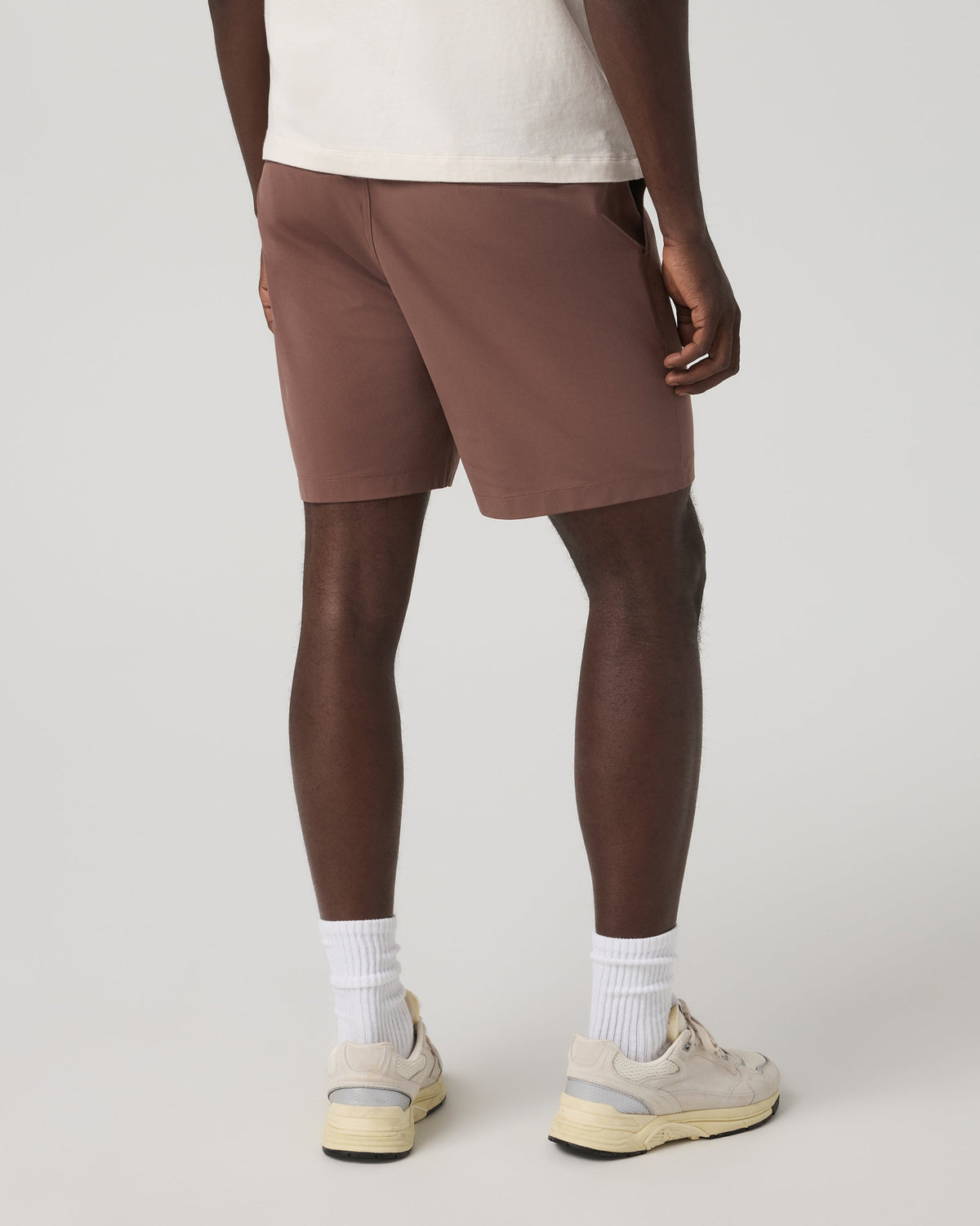 Vuori Meta Short 6
