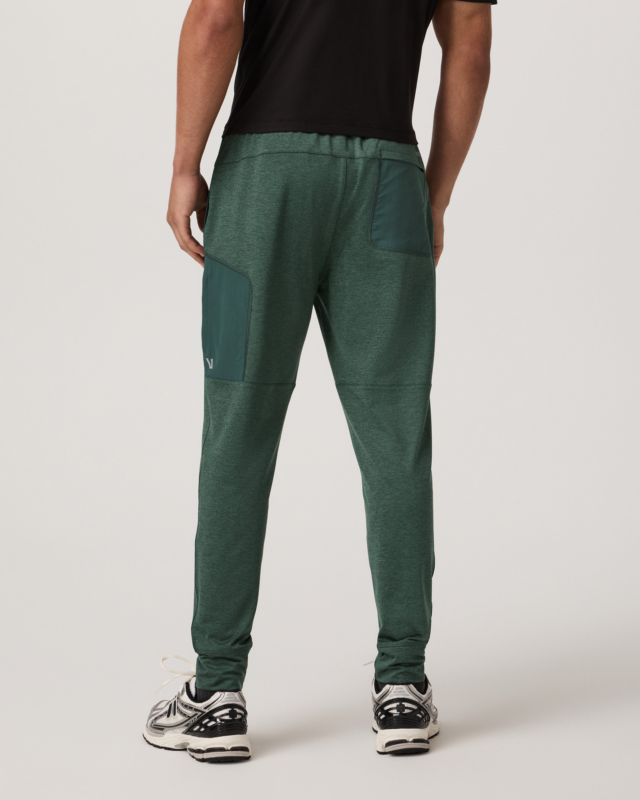 Vuori Sunday Performance Mixed Media Jogger 28