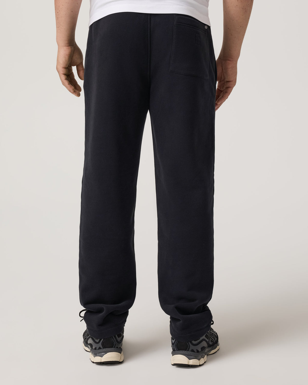 Vuori Seaside Straight Leg Sweatpant 30