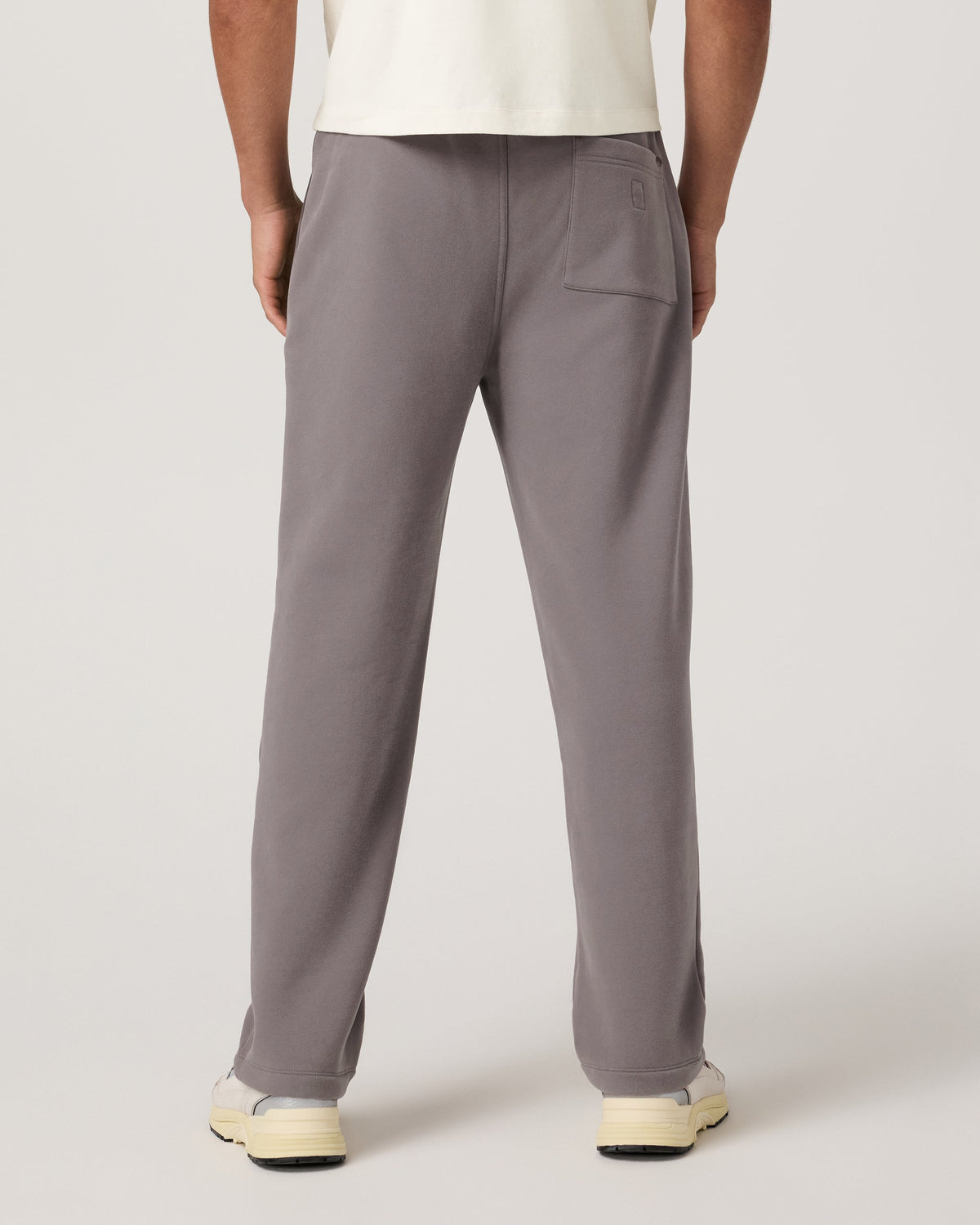 Vuori Seaside Straight Leg Sweatpant 30