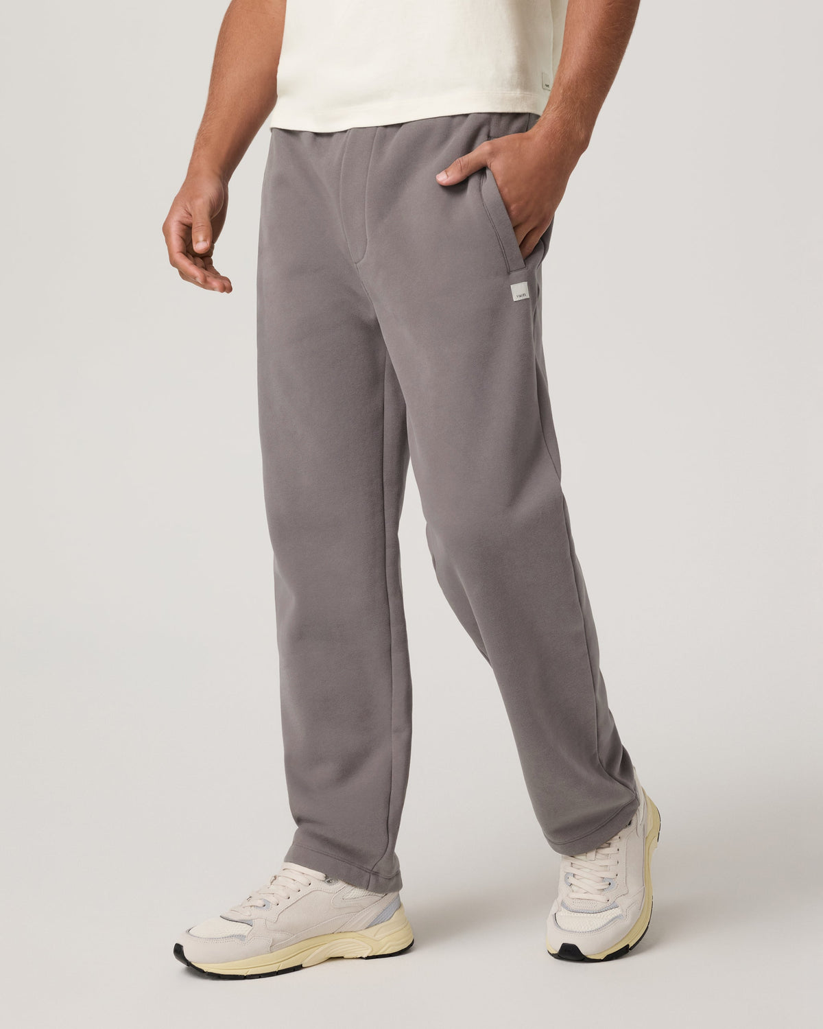 Vuori Seaside Straight Leg Sweatpant 30