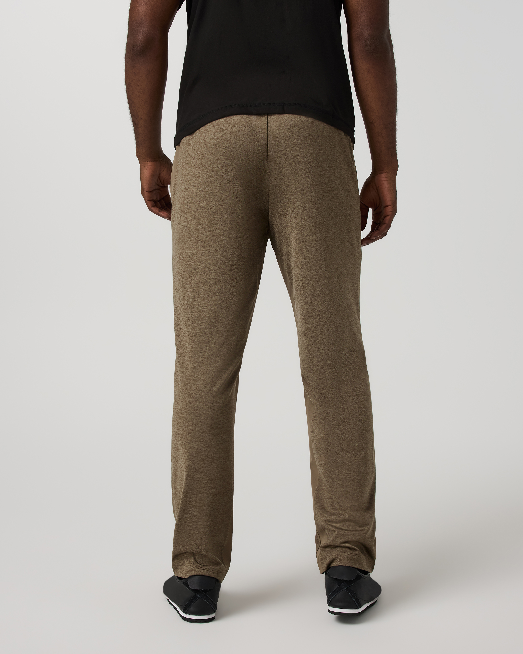 Vuori Sunday Performance Track Pant 30