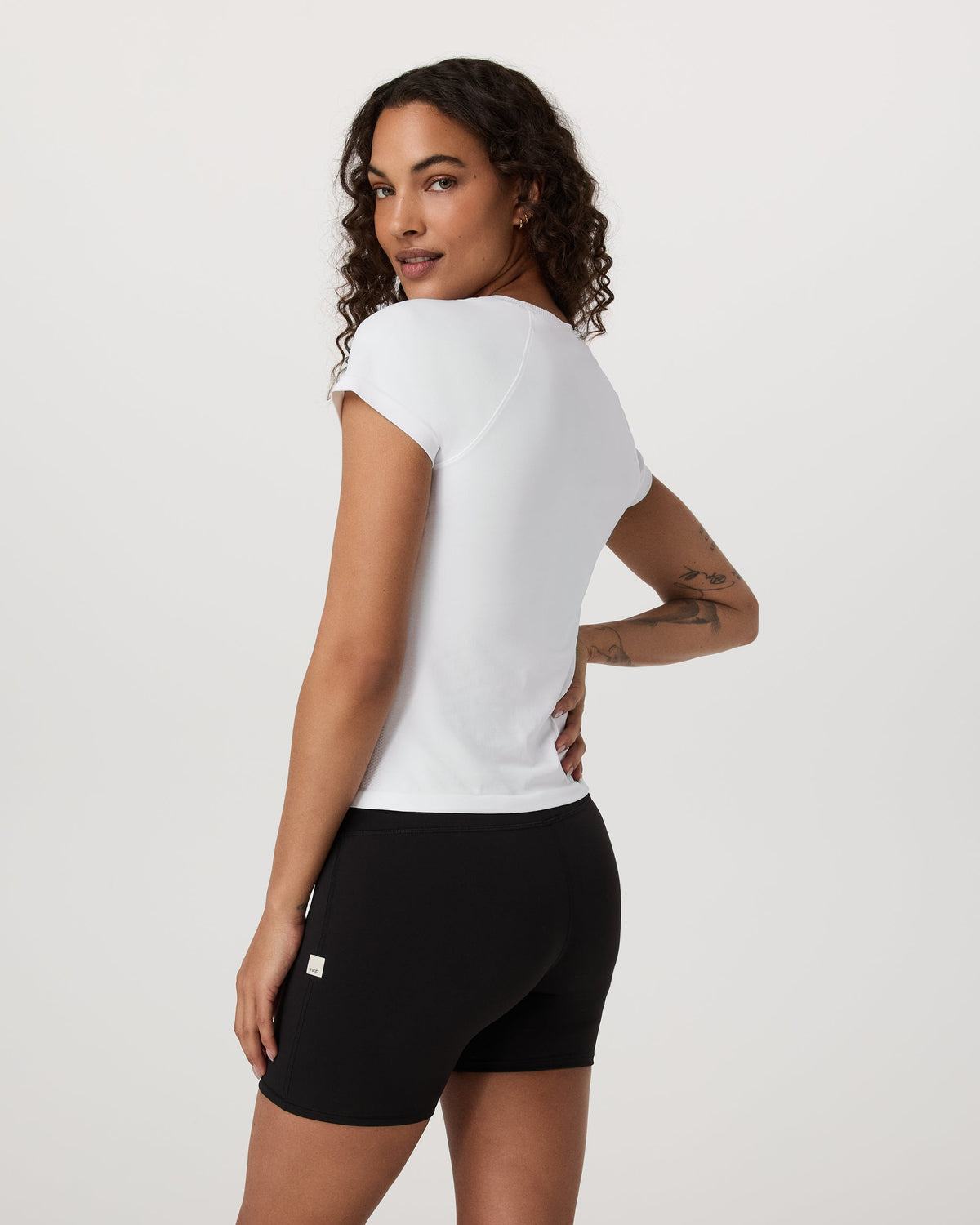 Vuori Short Sleeve Seamless Surge Tee