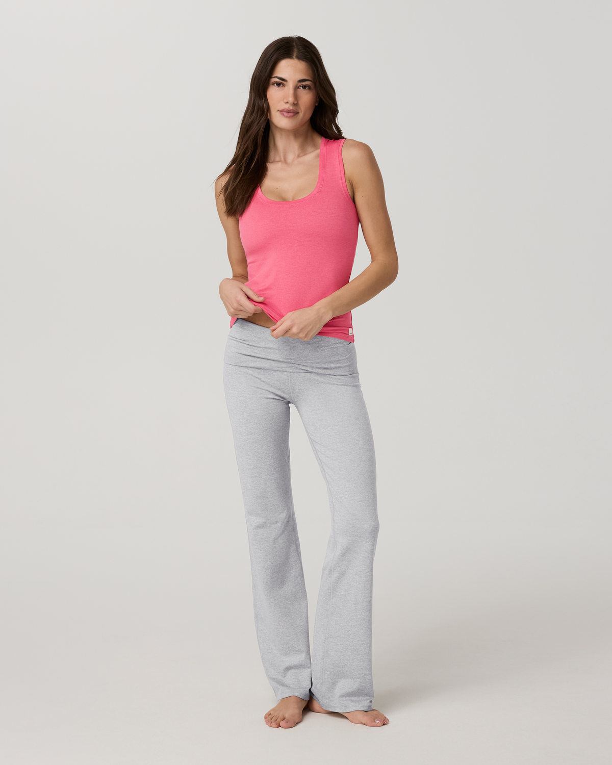 Vuori Halo Essential Scoop Tank Long