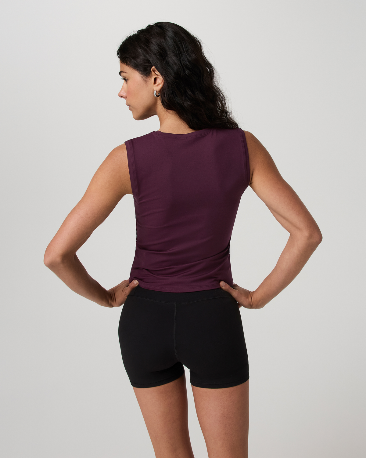 Vuori Halo Essential Scoop Tank