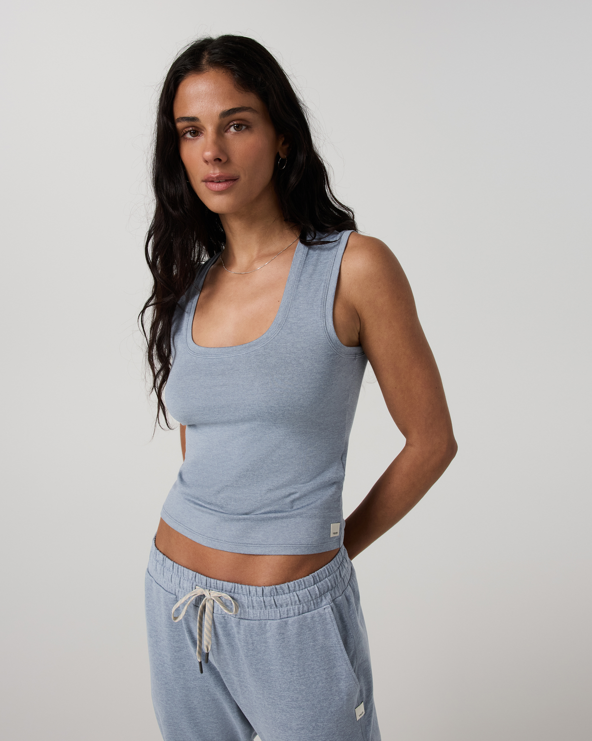 Vuori Halo Essential Scoop Tank