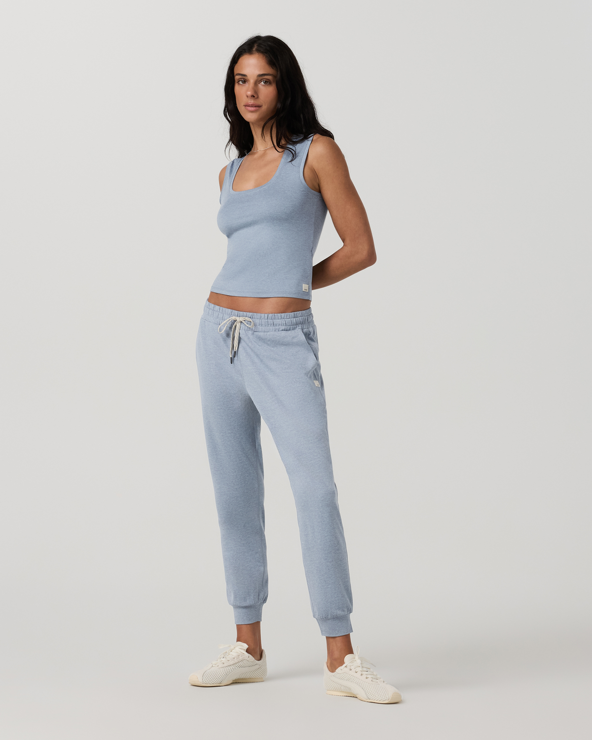 Vuori Halo Essential Scoop Tank