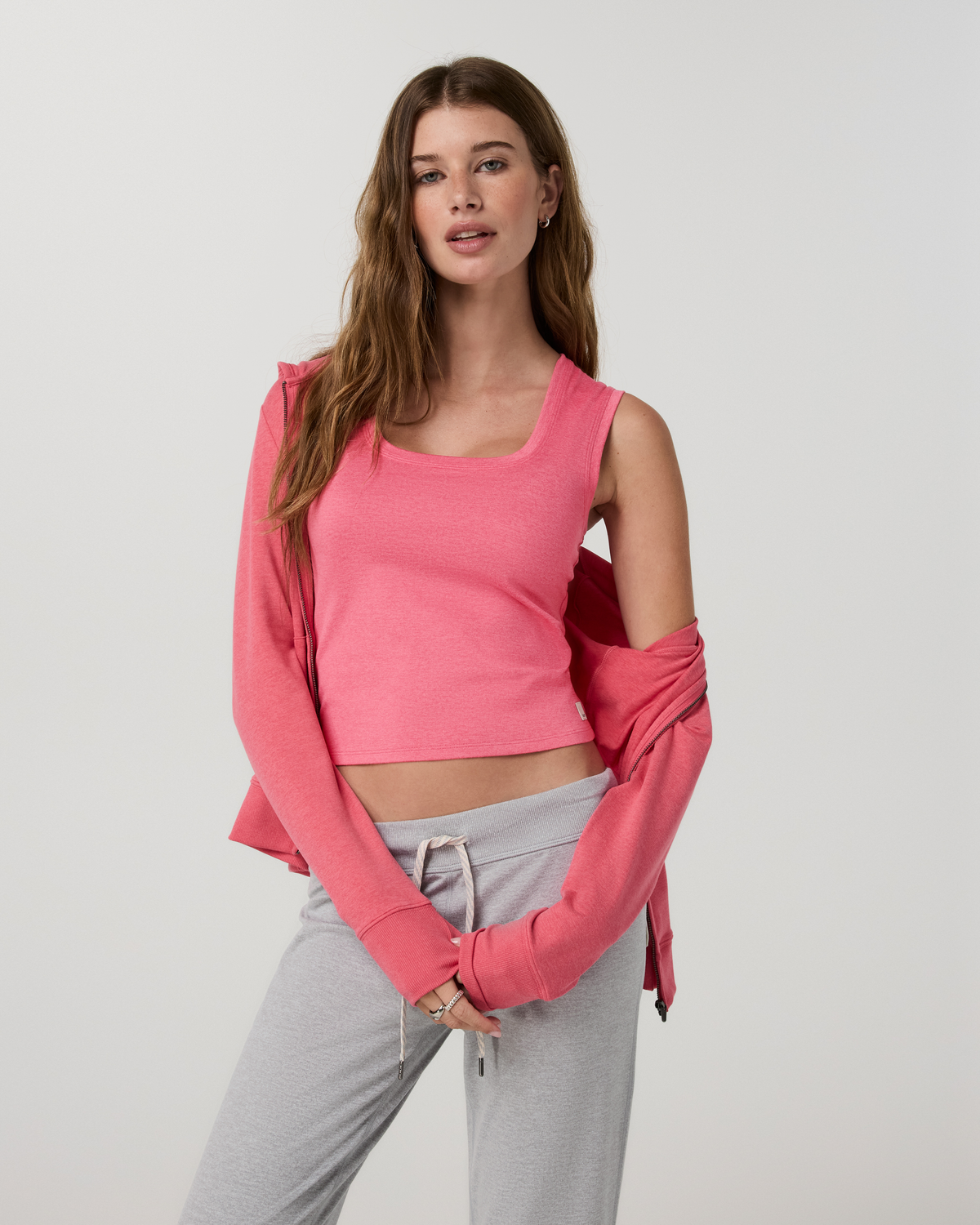 Vuori Halo Essential Scoop Tank