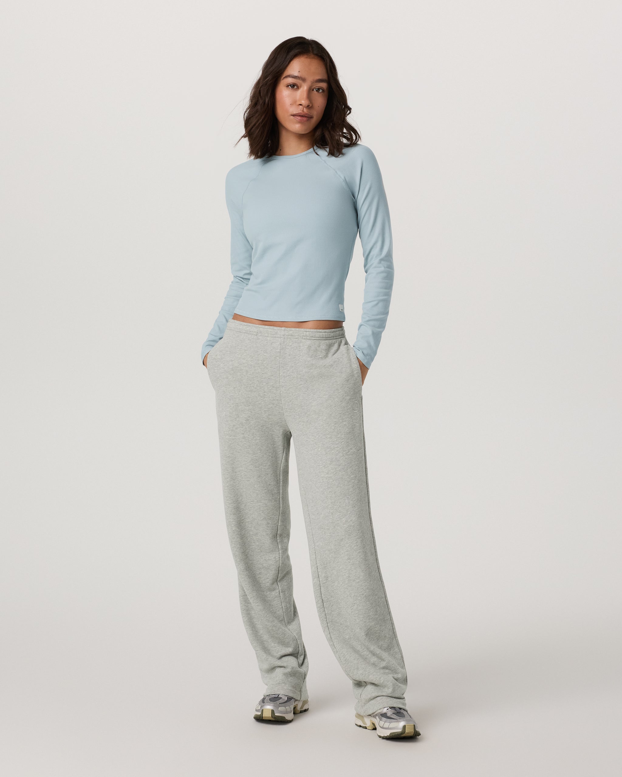 Vuori Long Sleeve Pose Crew