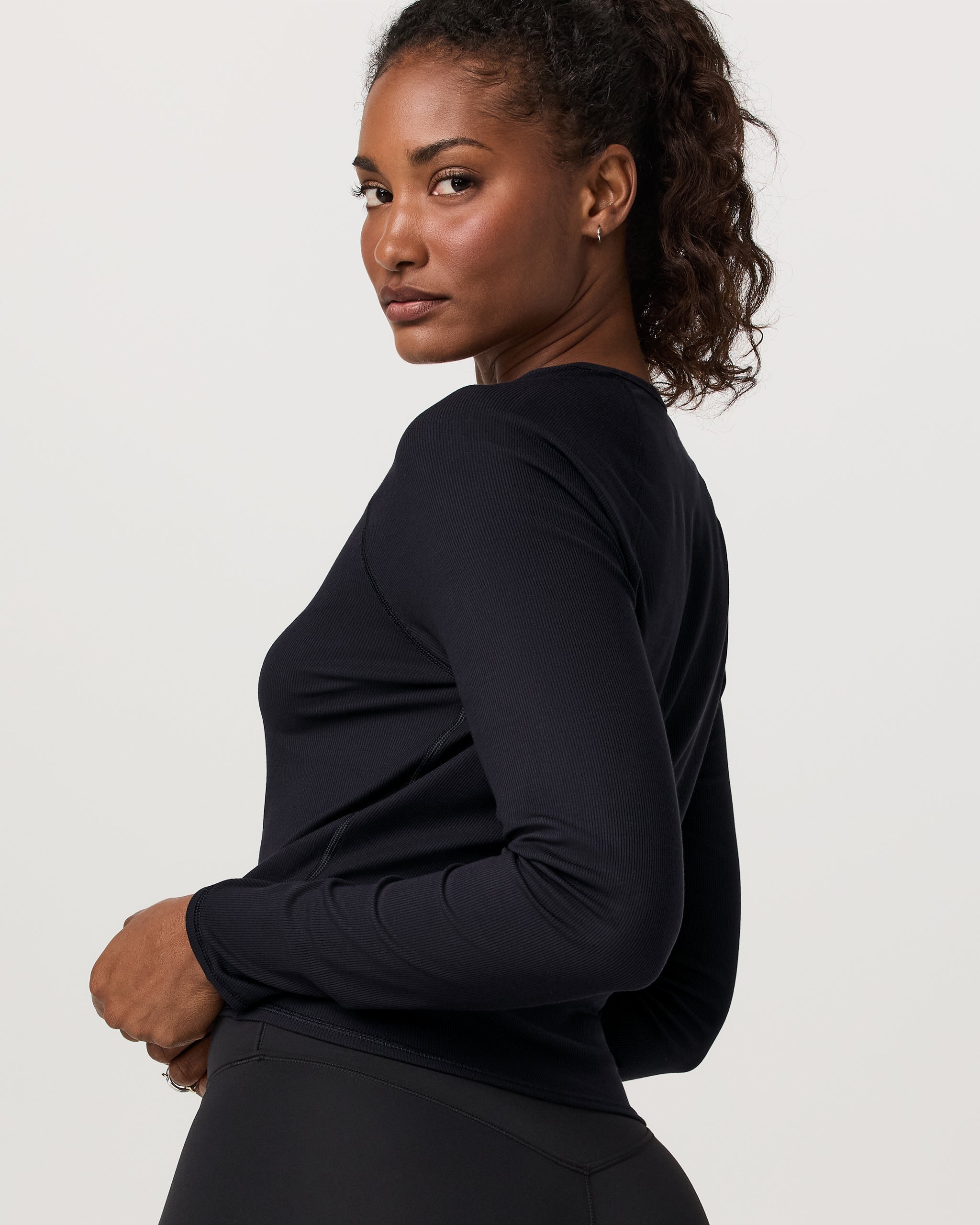 Vuori Long Sleeve Pose Crew