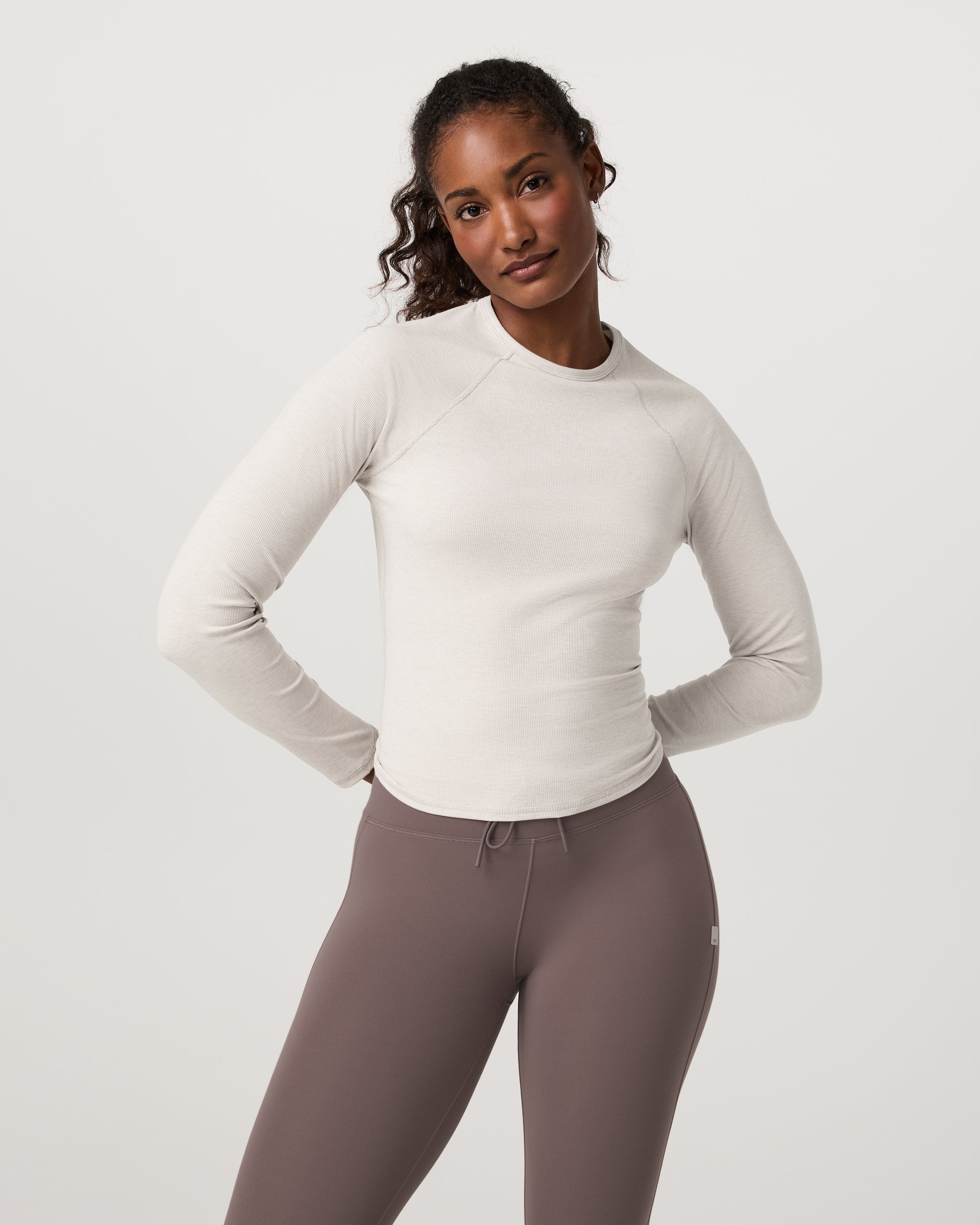 Vuori Long Sleeve Pose Crew