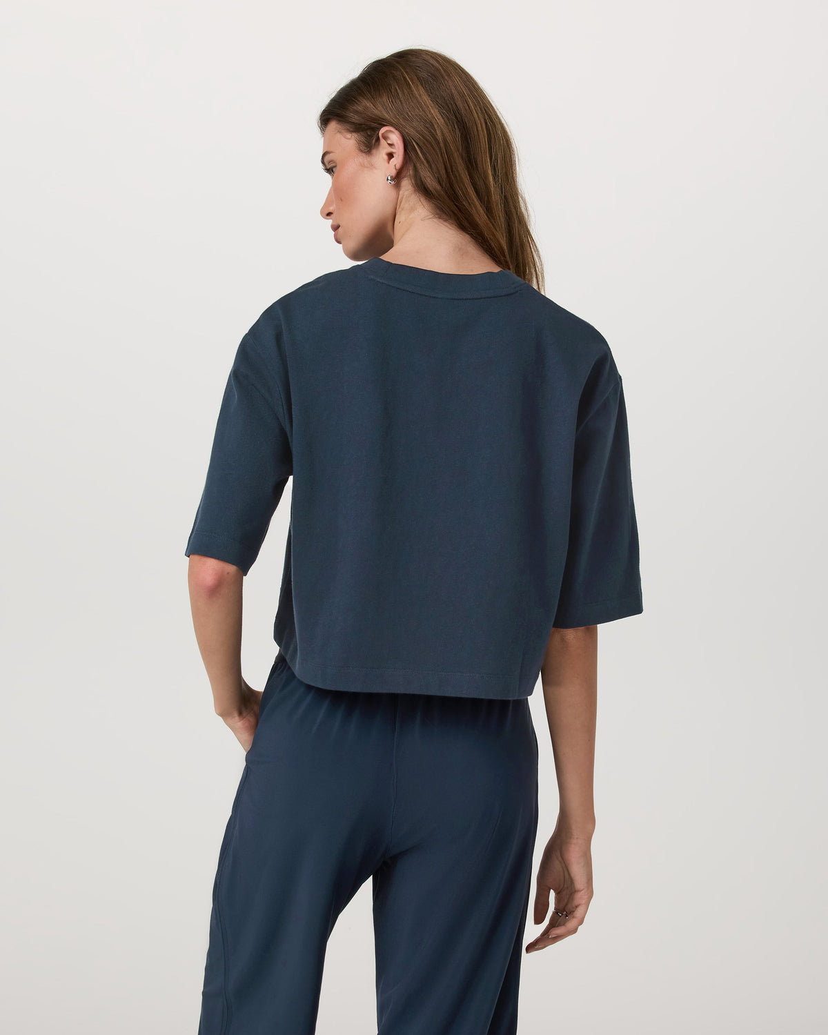 Vuori Short Sleeve Heavyweight Crop Cotton Tee