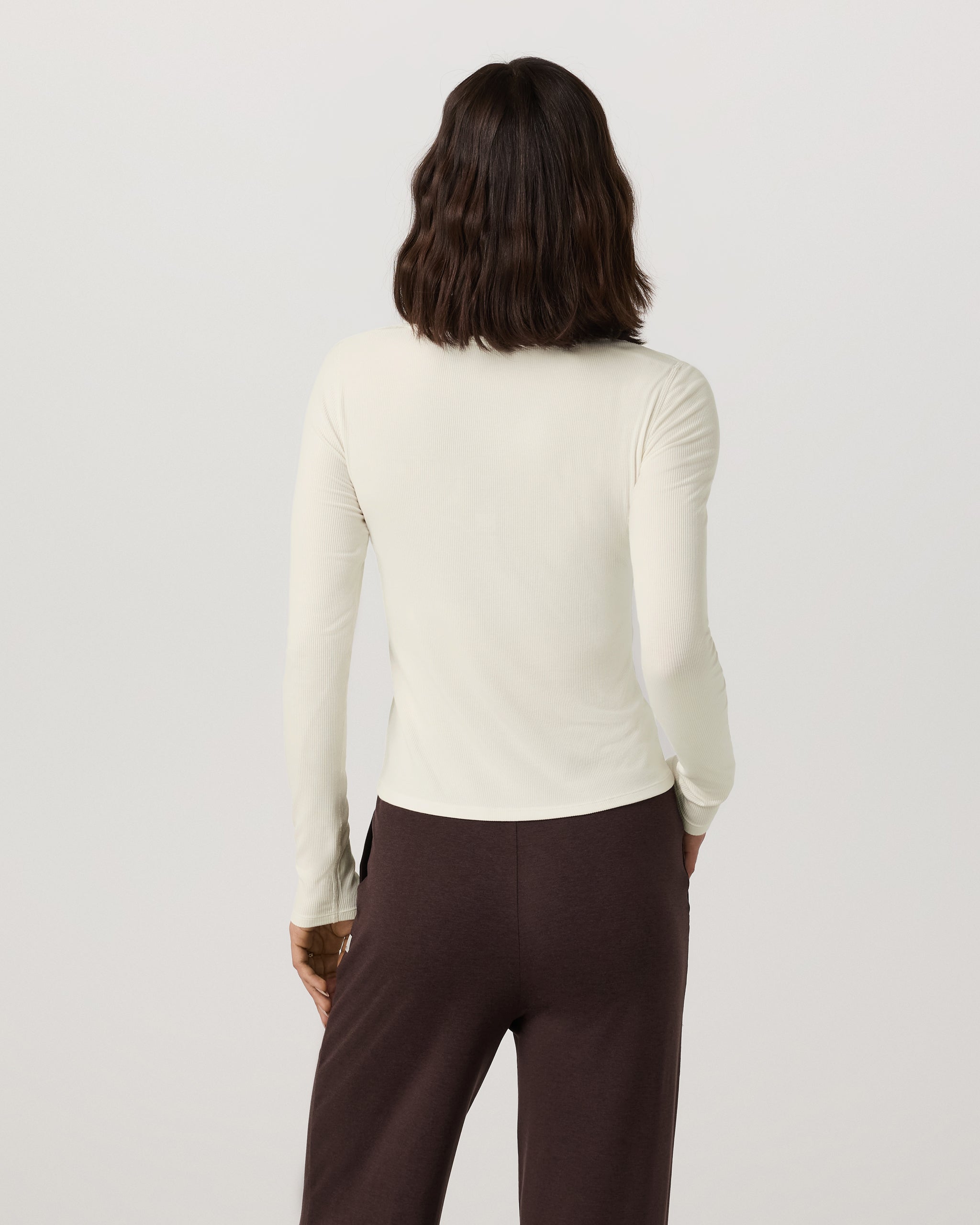 Vuori Long Sleeve Cove Ultra Scoop
