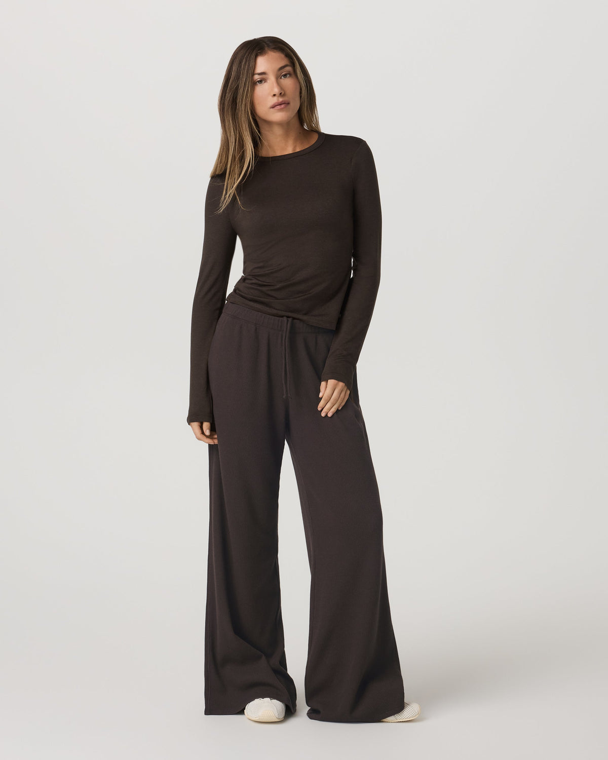 Vuori Long Sleeve Halo Essential Crew Tee