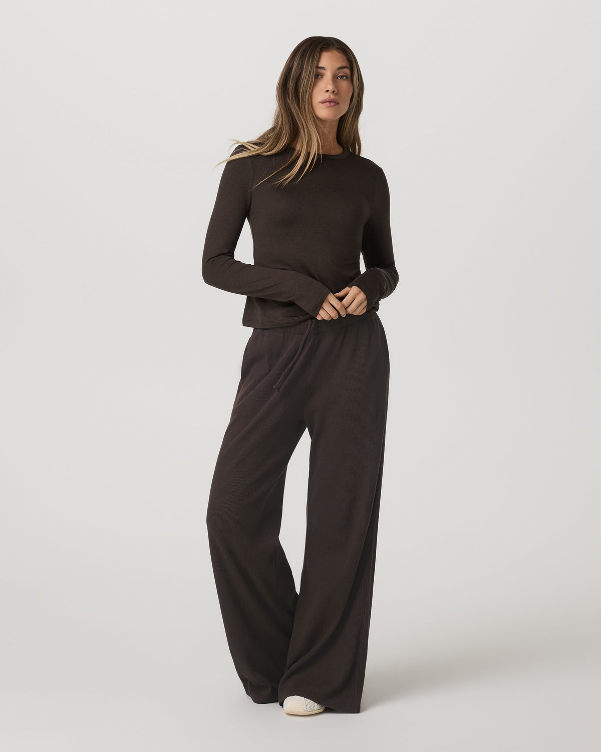 Vuori Long Sleeve Halo Essential Crew Tee