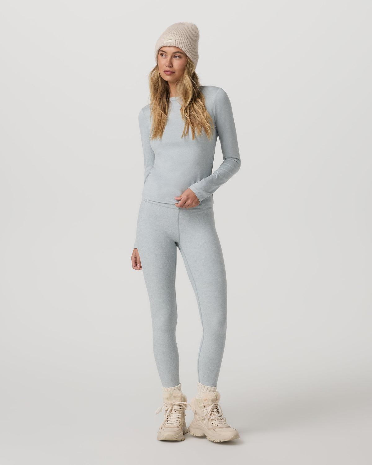 Vuori Long Sleeve Halo Essential Crew Tee