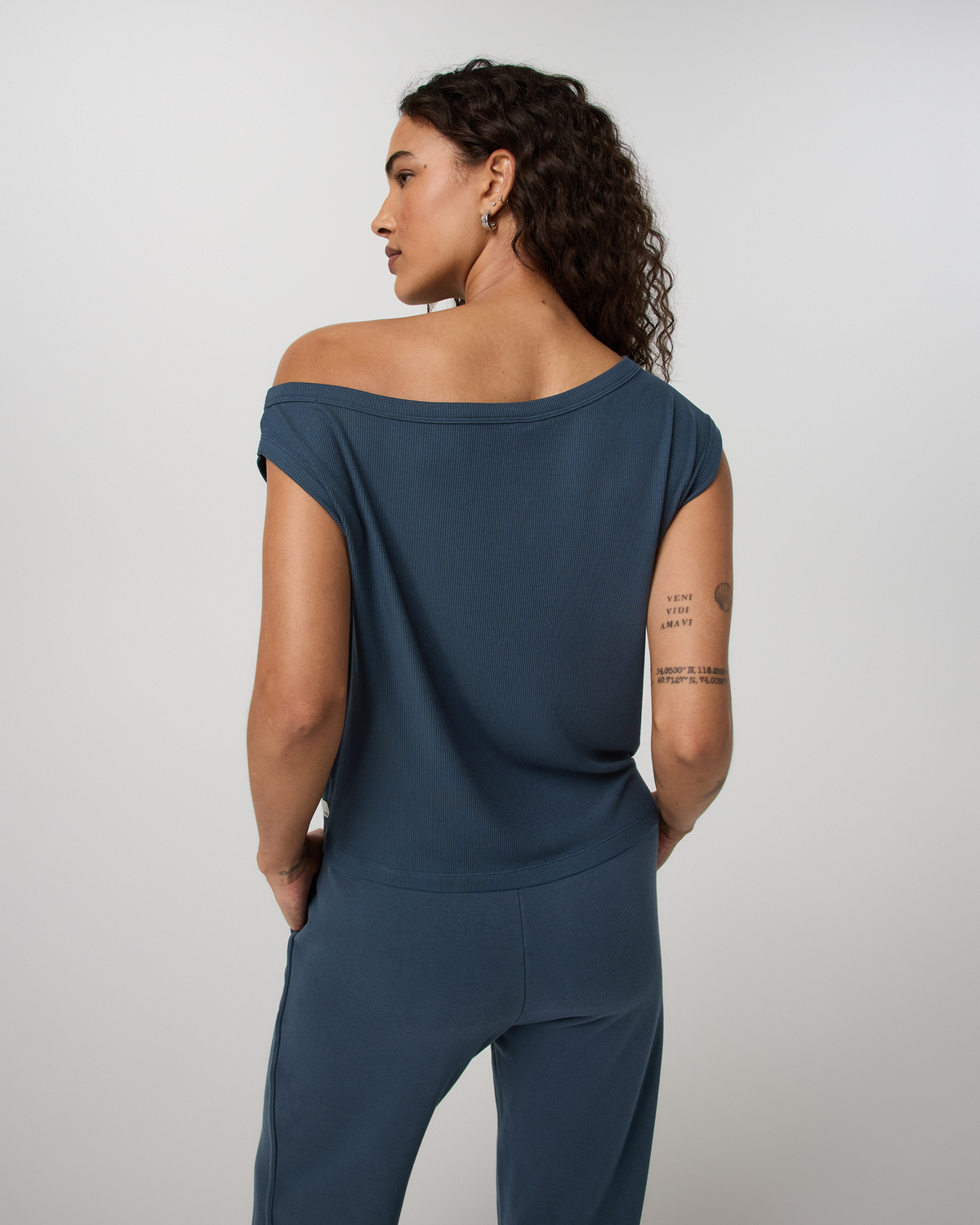 Vuori Cove Asymmetric Top