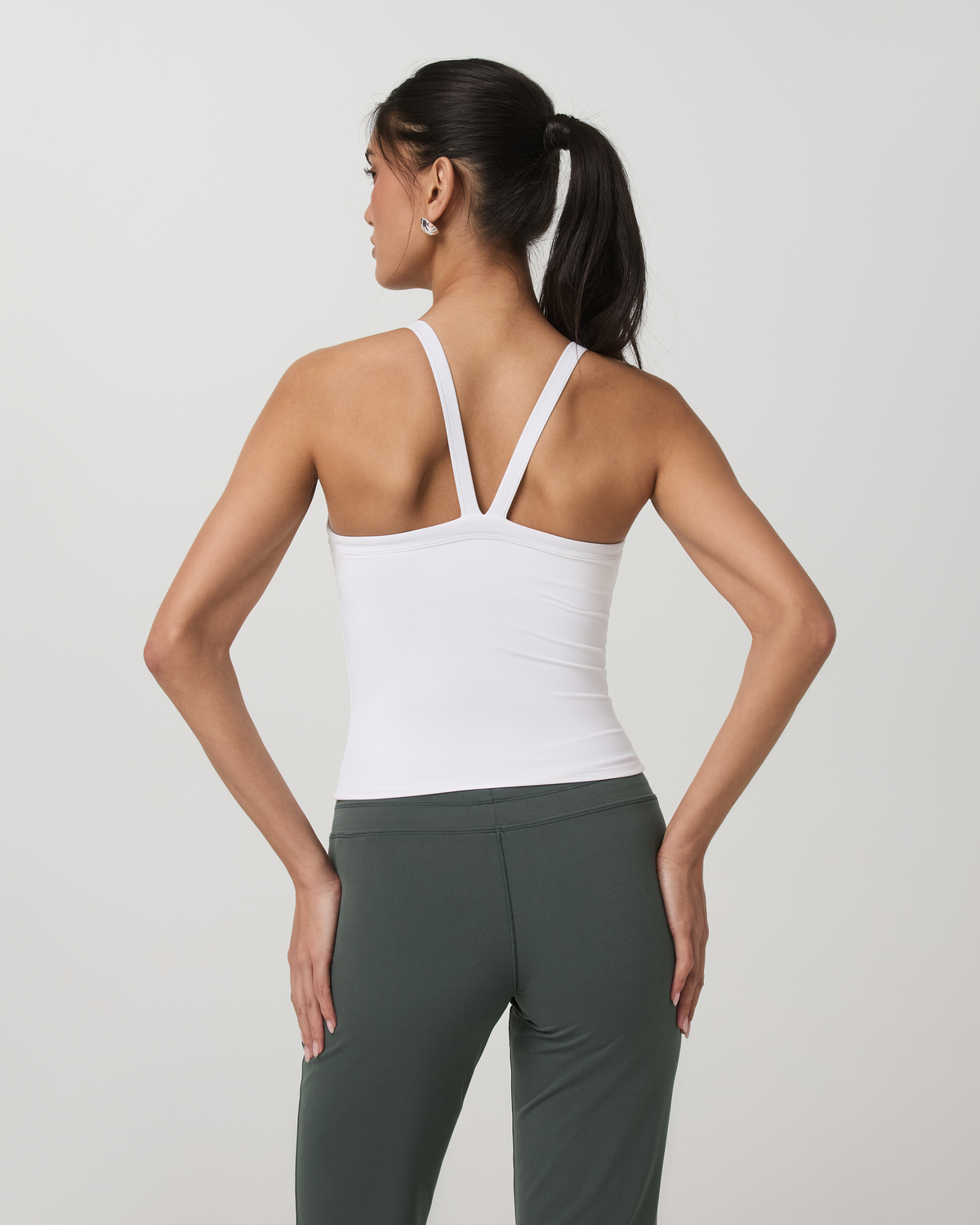 Vuori Alltheform V Neck Tank