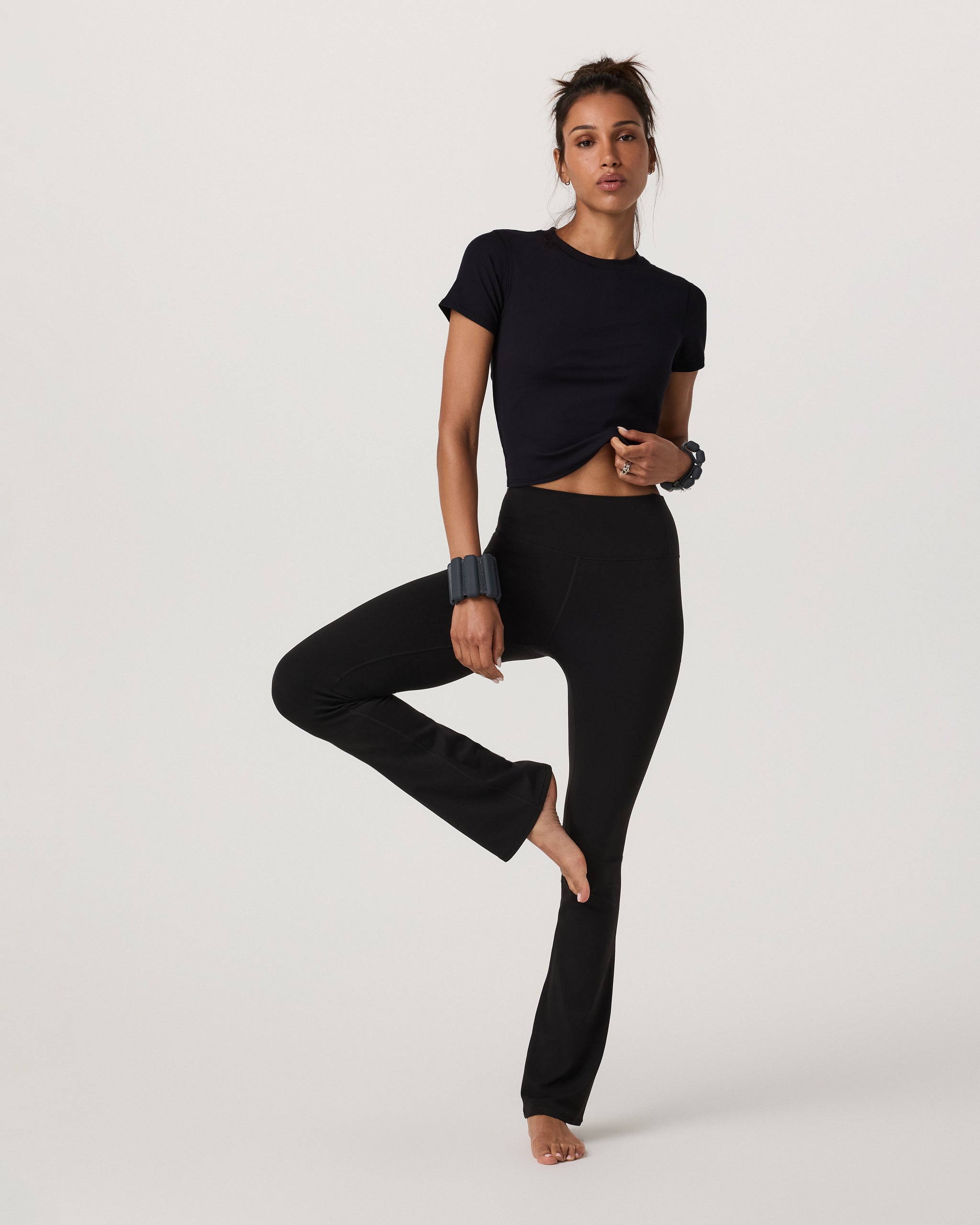 Vuori Pose Fitted Tee