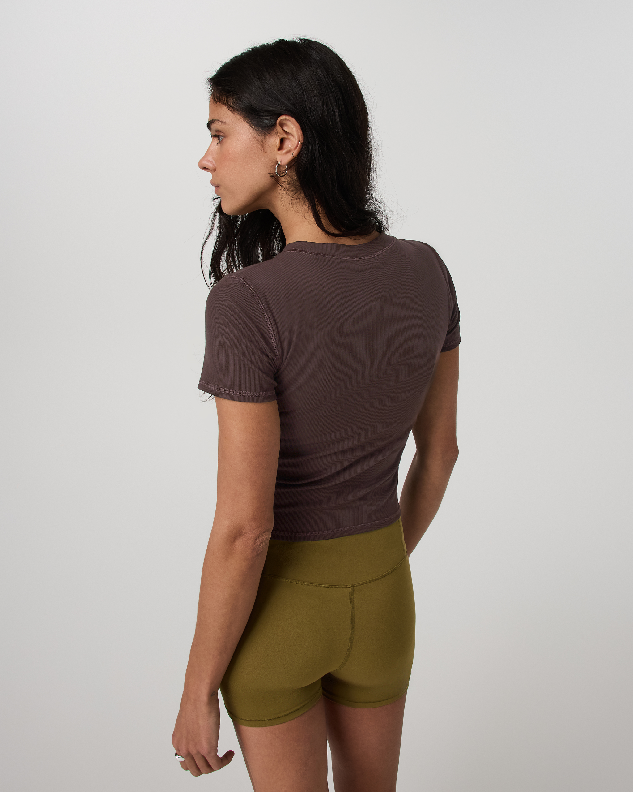 Vuori Pose Fitted Tee