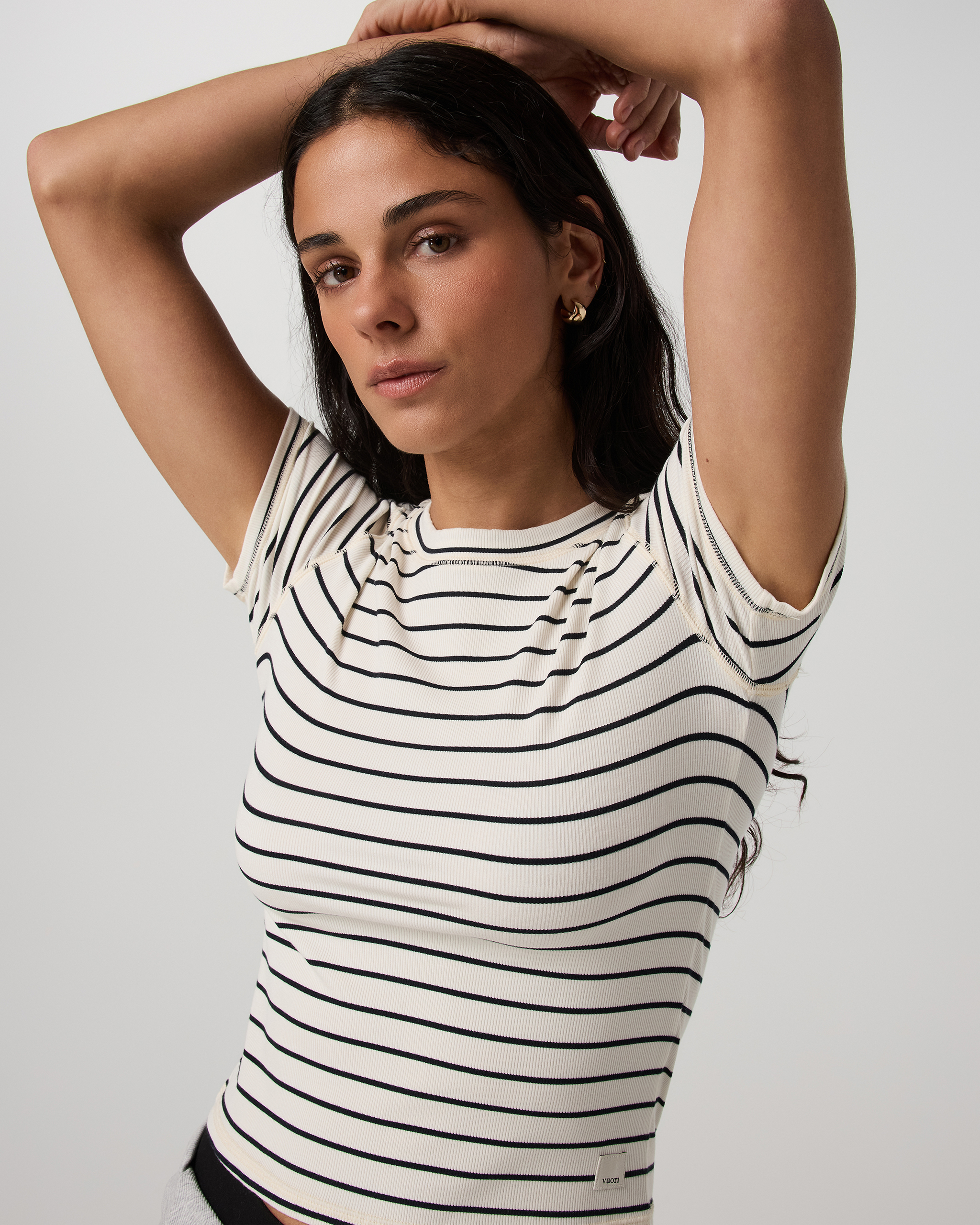 Vuori Pose Fitted Tee