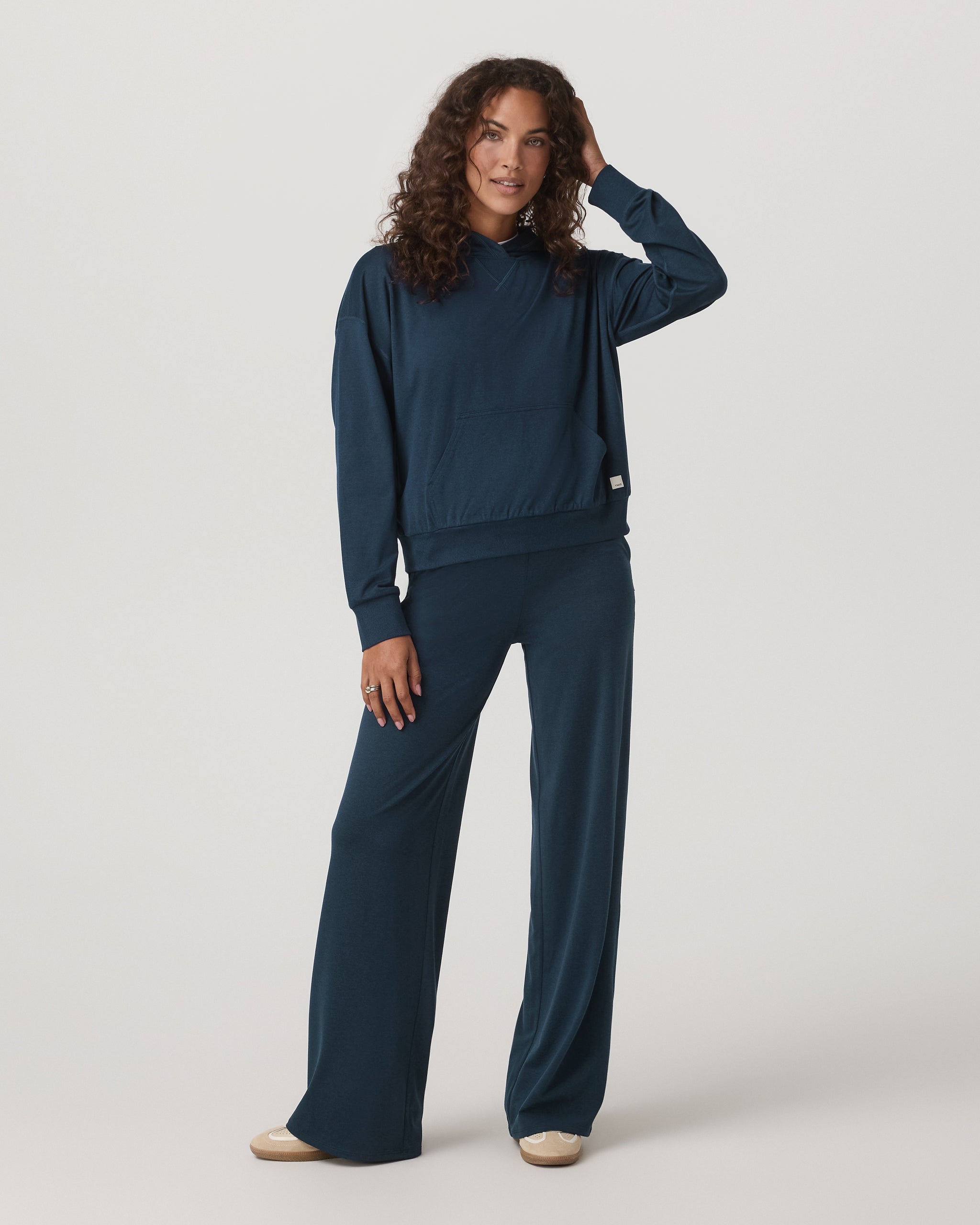Vuori Halo Modern Pullover Hoodie