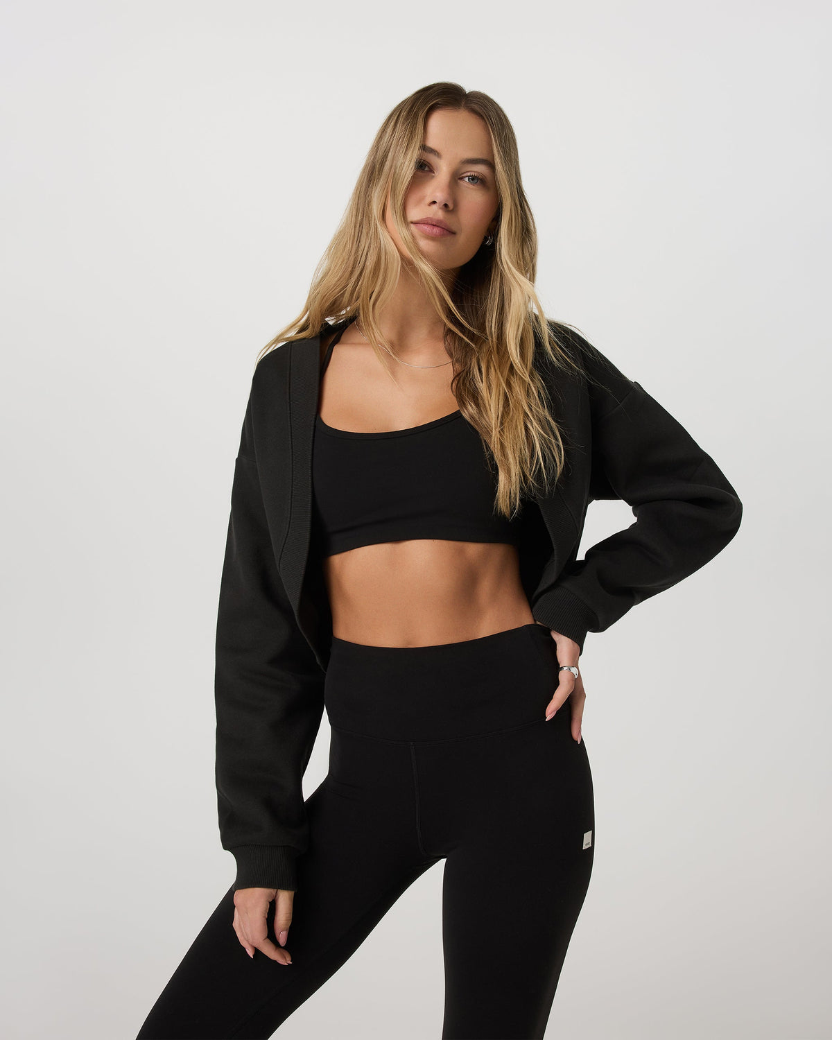 Vuori Restore Shrug