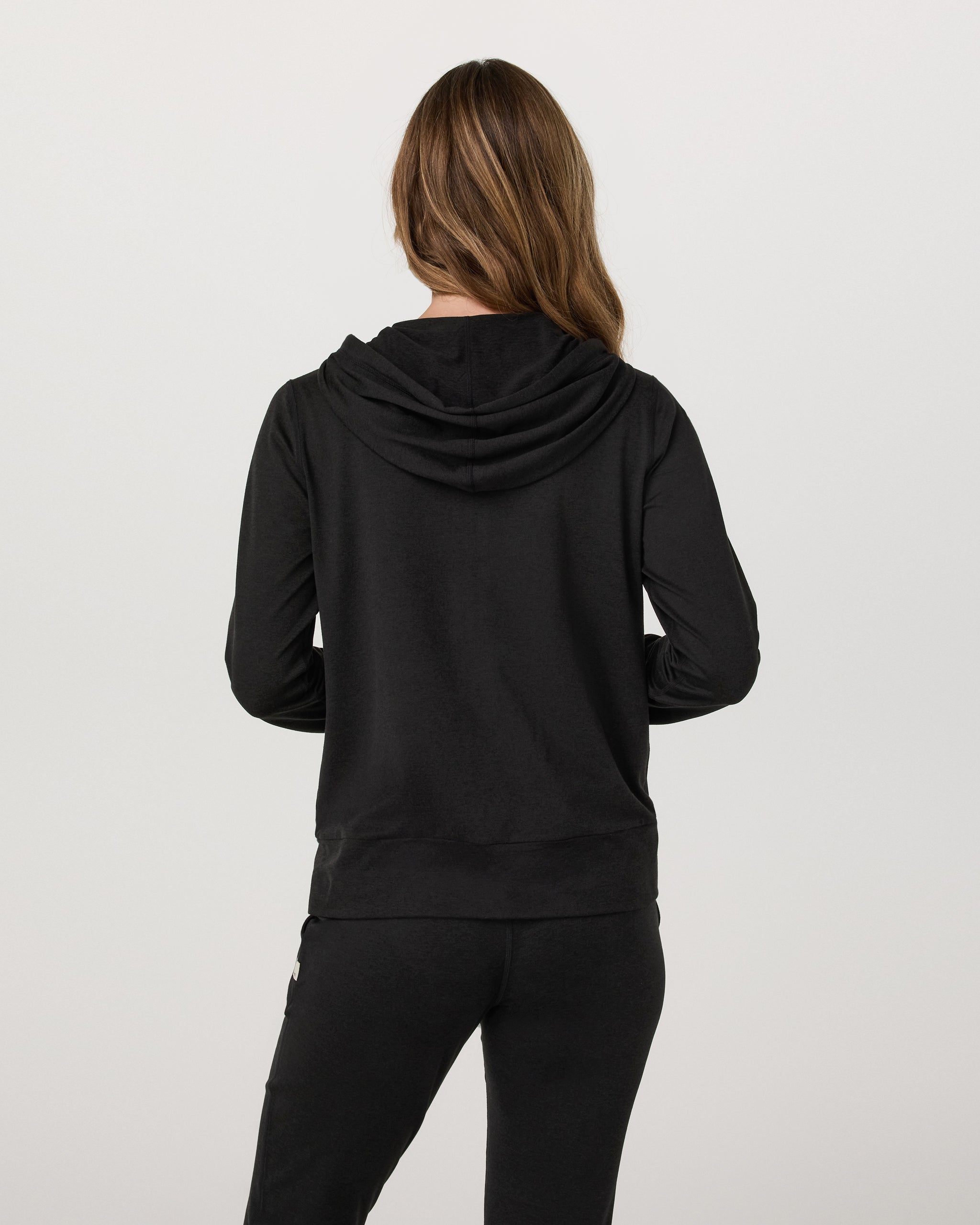 Vuori Halo Performance Hoodie 20
