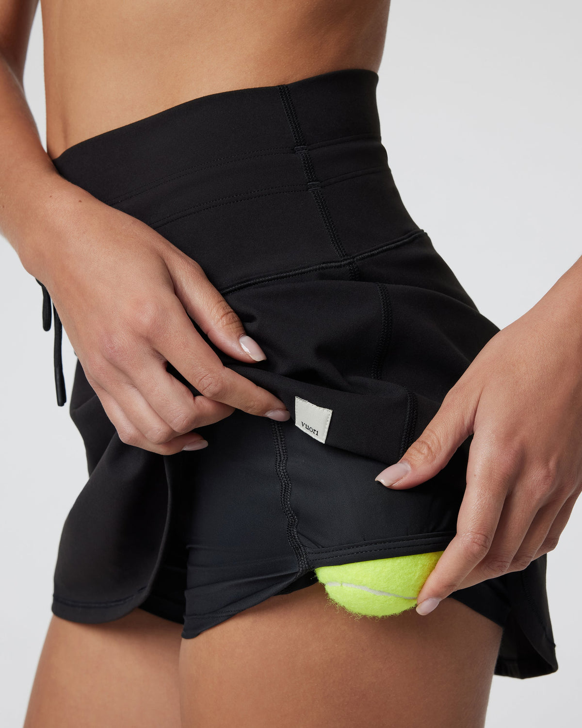 Vuori Daily Skirt