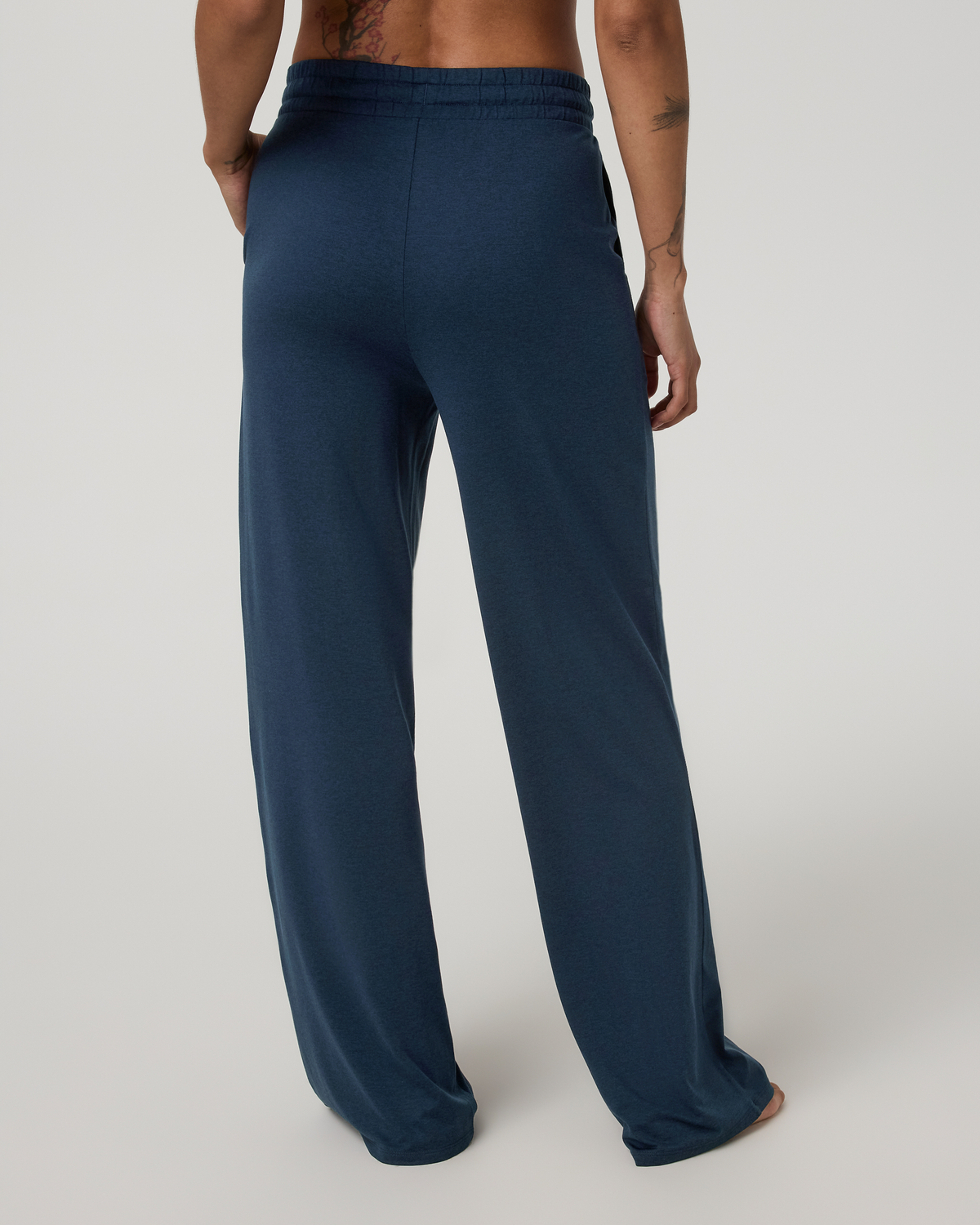 Vuori Halo Essential Wideleg Pant Long