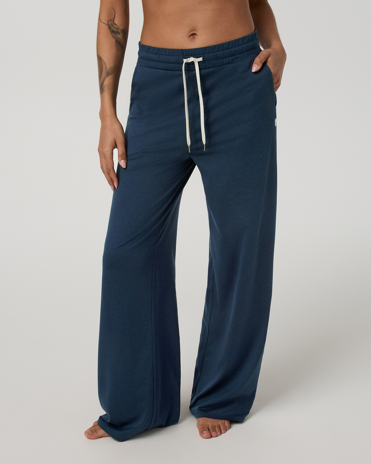 Vuori Halo Essential Wideleg Pant Short