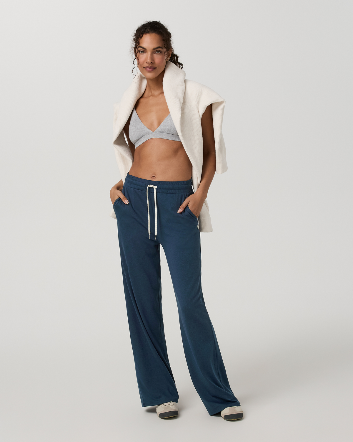 Vuori Halo Essential Wideleg Pant