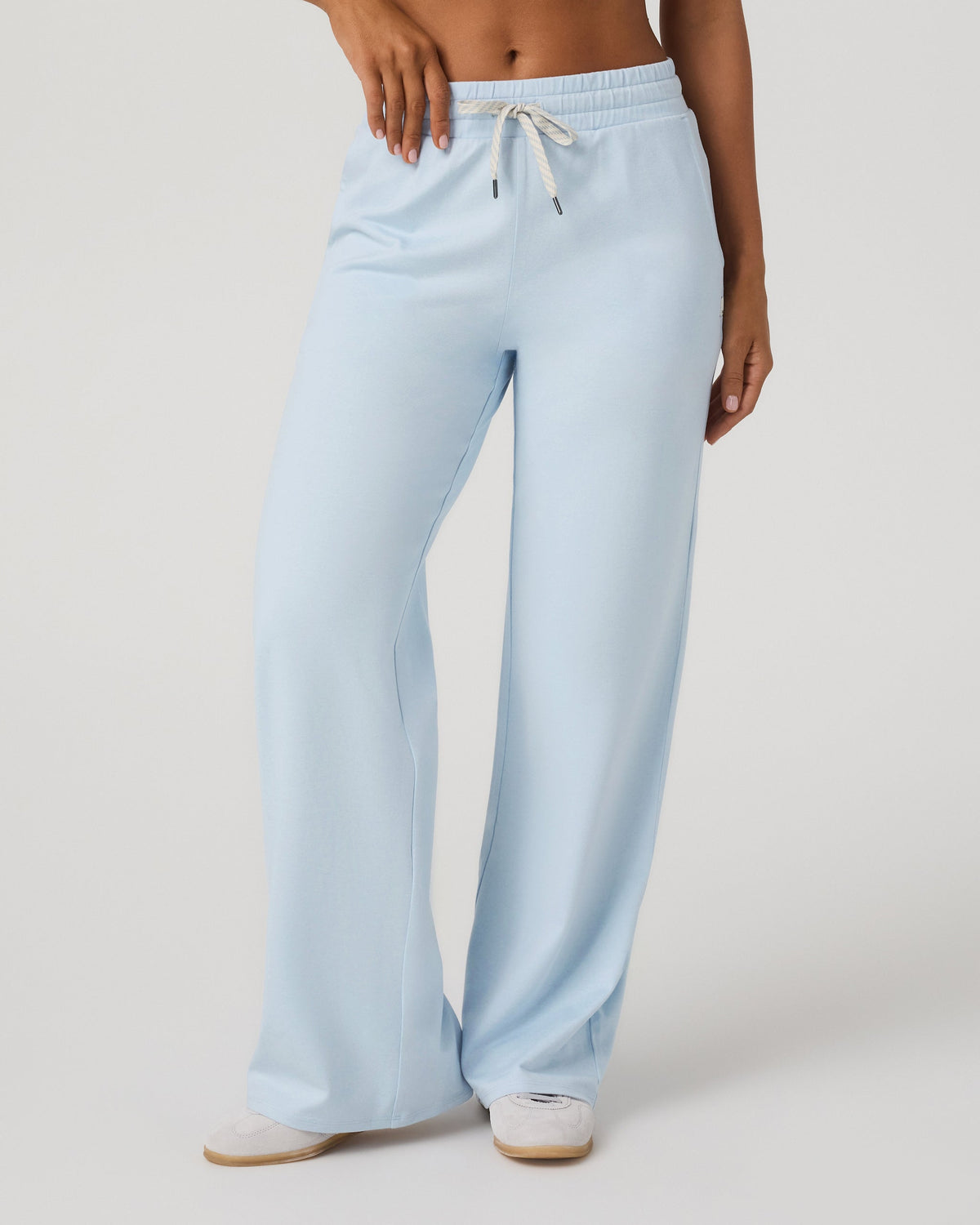 Vuori Halo Essential Wideleg Pant Short