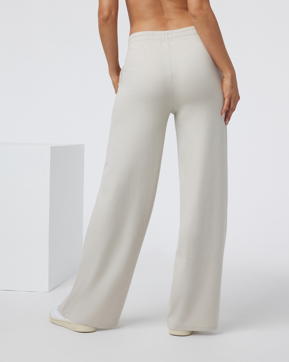 Vuori Halo Essential Wideleg Pant Long