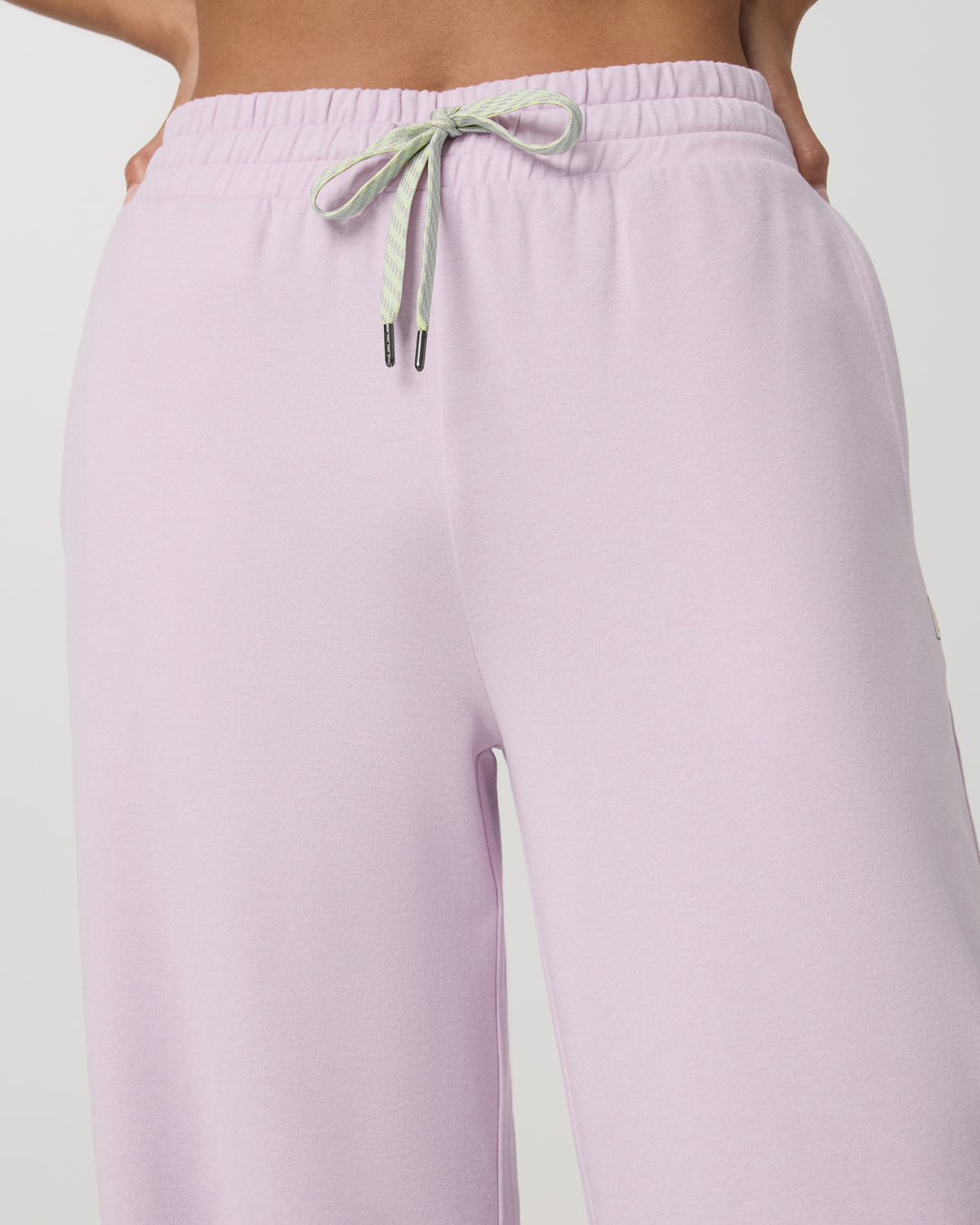 Vuori Halo Essential Wideleg Pant