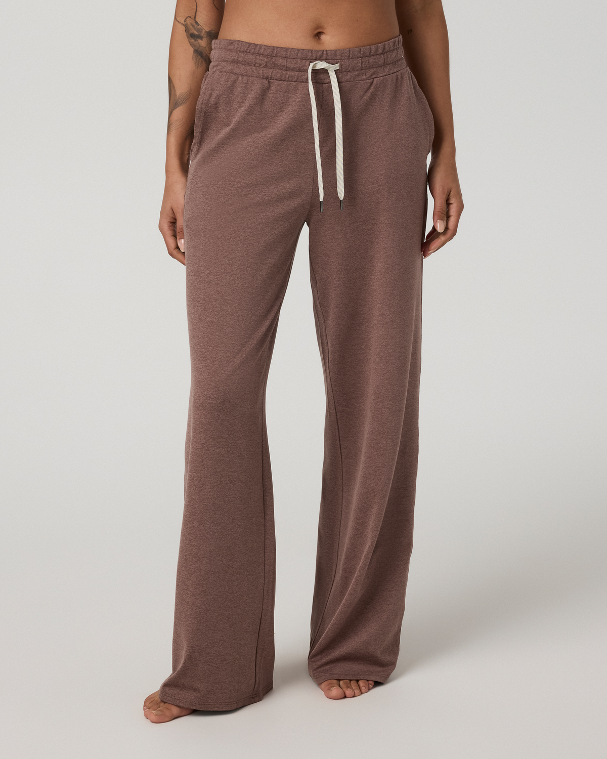 Vuori Halo Essential Wideleg Pant