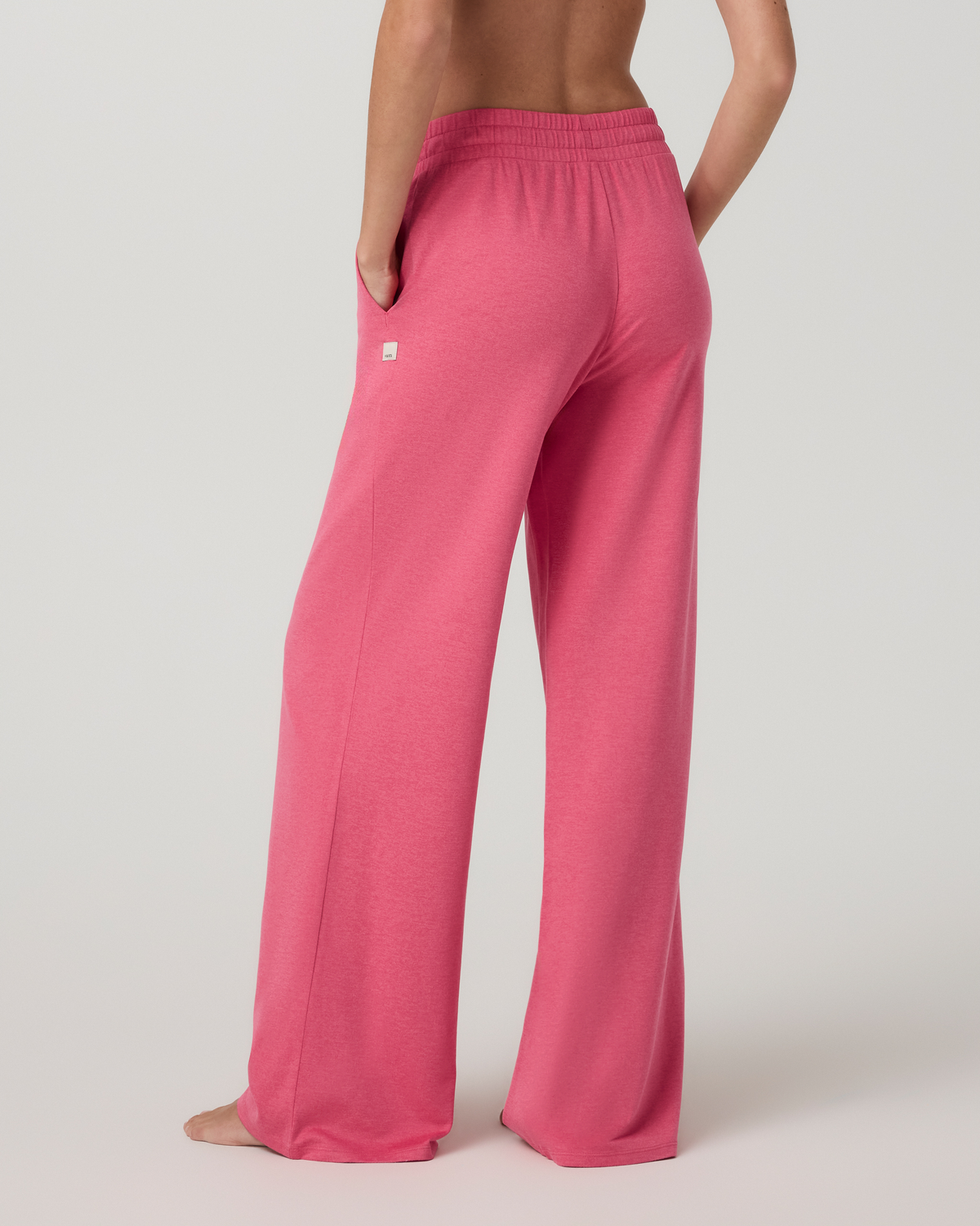 Vuori Halo Essential Wideleg Pant