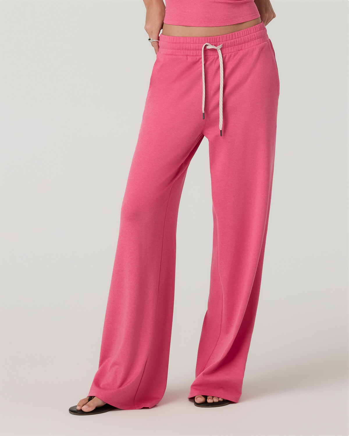 Vuori Halo Essential Wideleg Pant