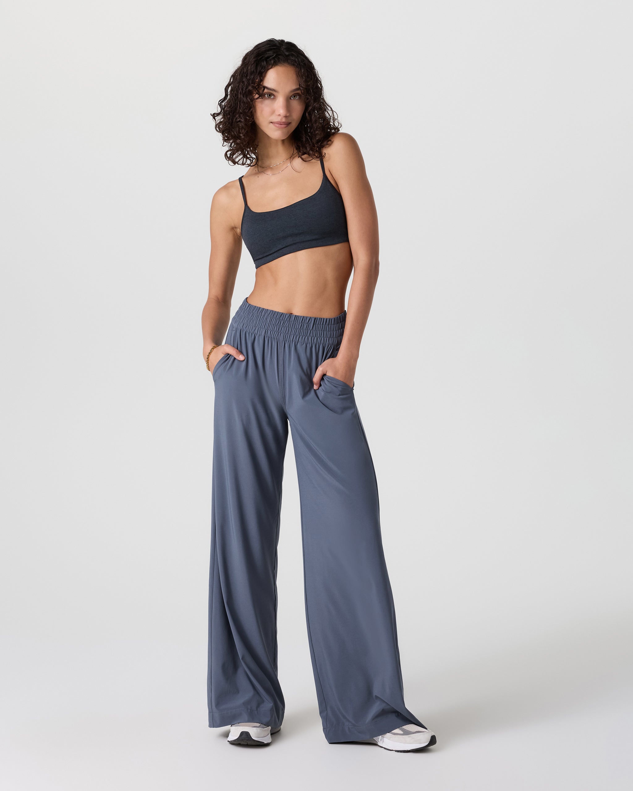 Vuori Villa Wideleg Pant Short