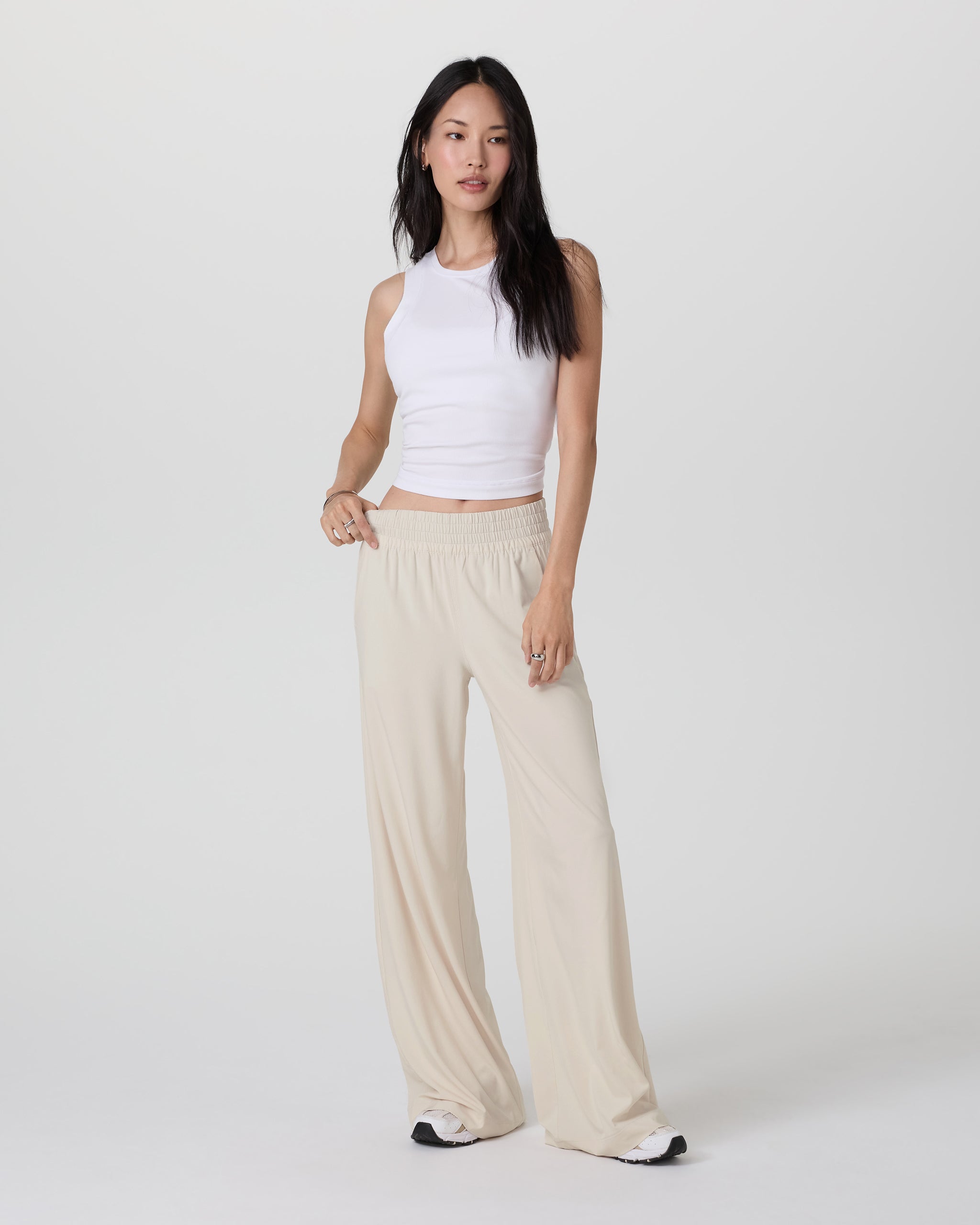Vuori Villa Wideleg Pant Short
