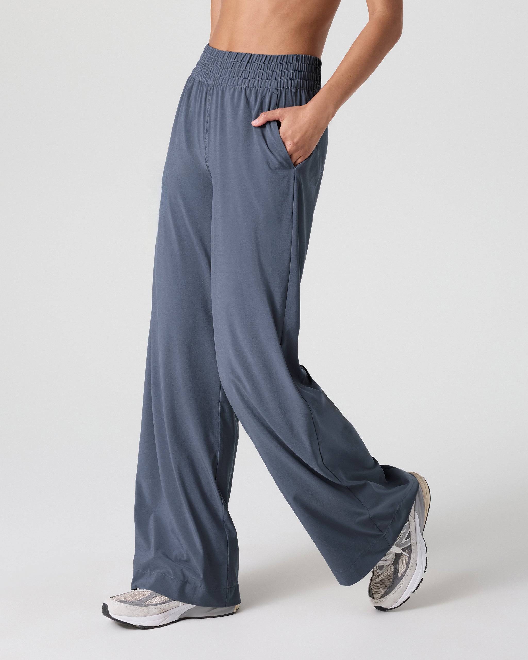 Vuori Villa Wideleg Pant