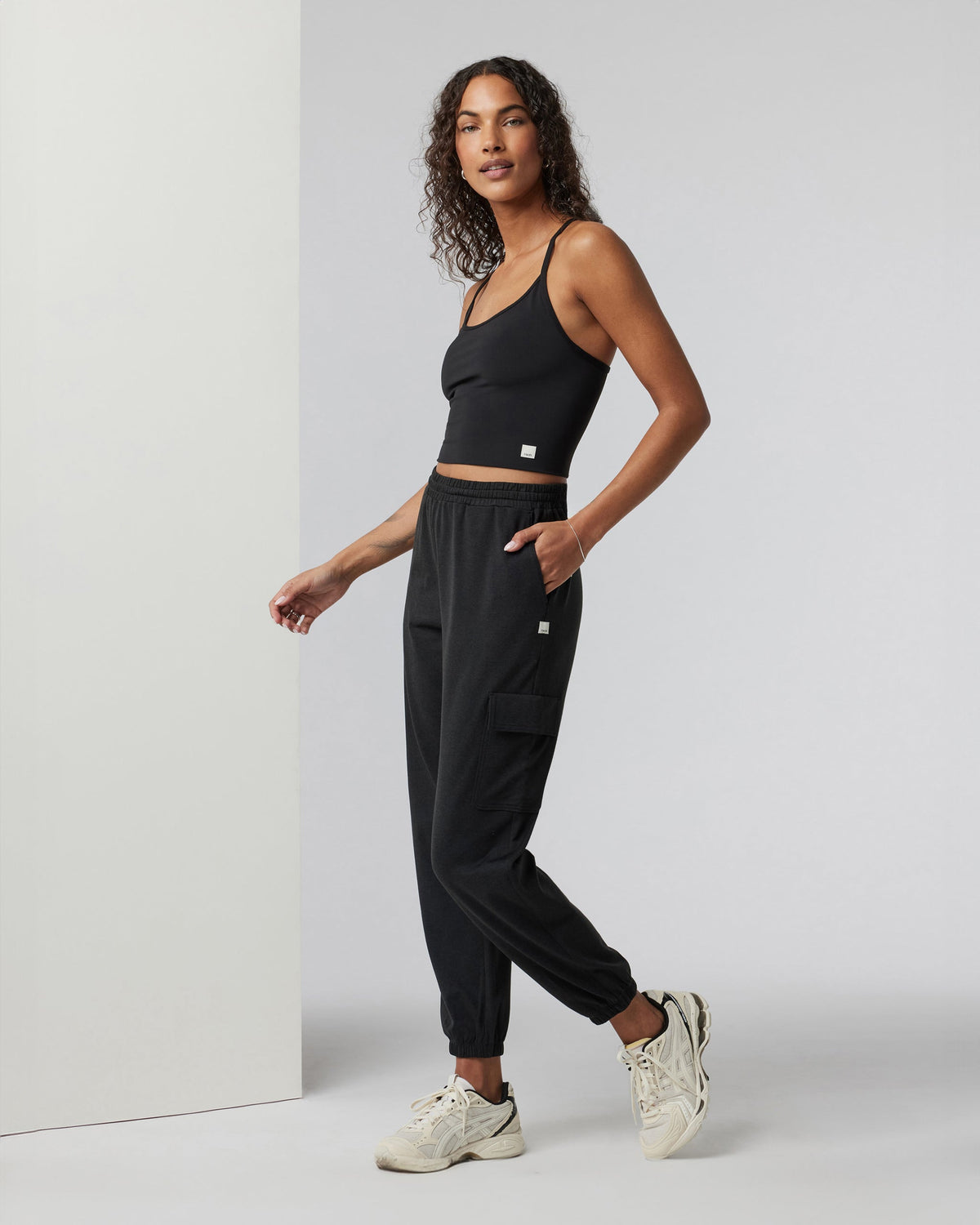 Vuori Boyfriend Cargo Sweatpant