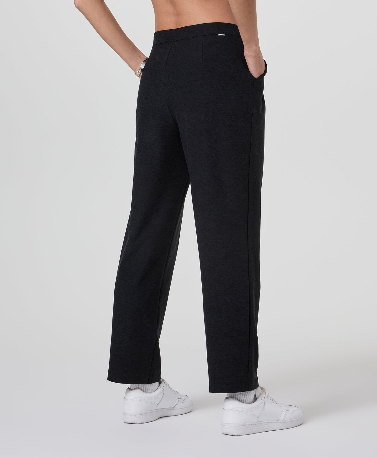 Vuori Elevation Ankle Trouser