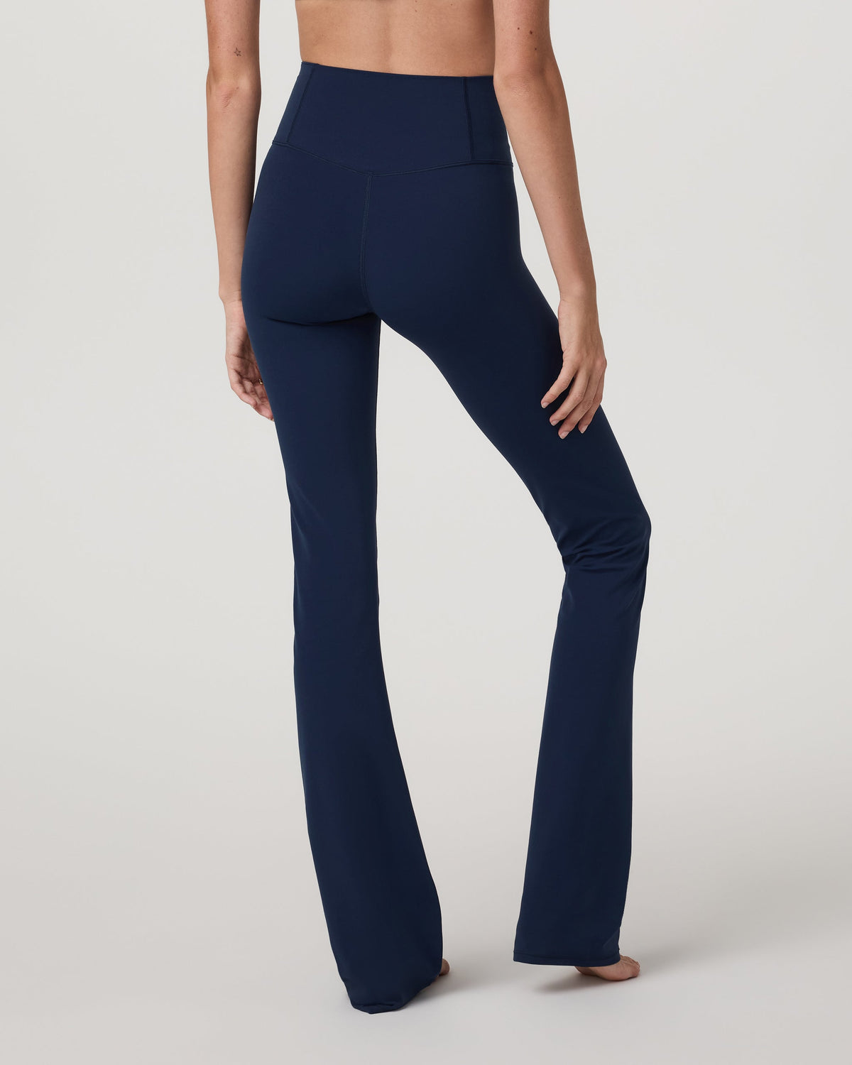 Vuori Allthefeels Slim Flare Short