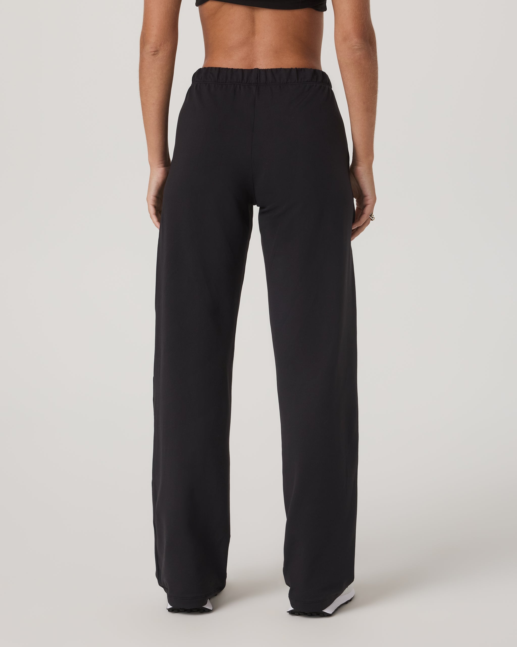 Vuori Halo Modern Straight Leg Pantshort