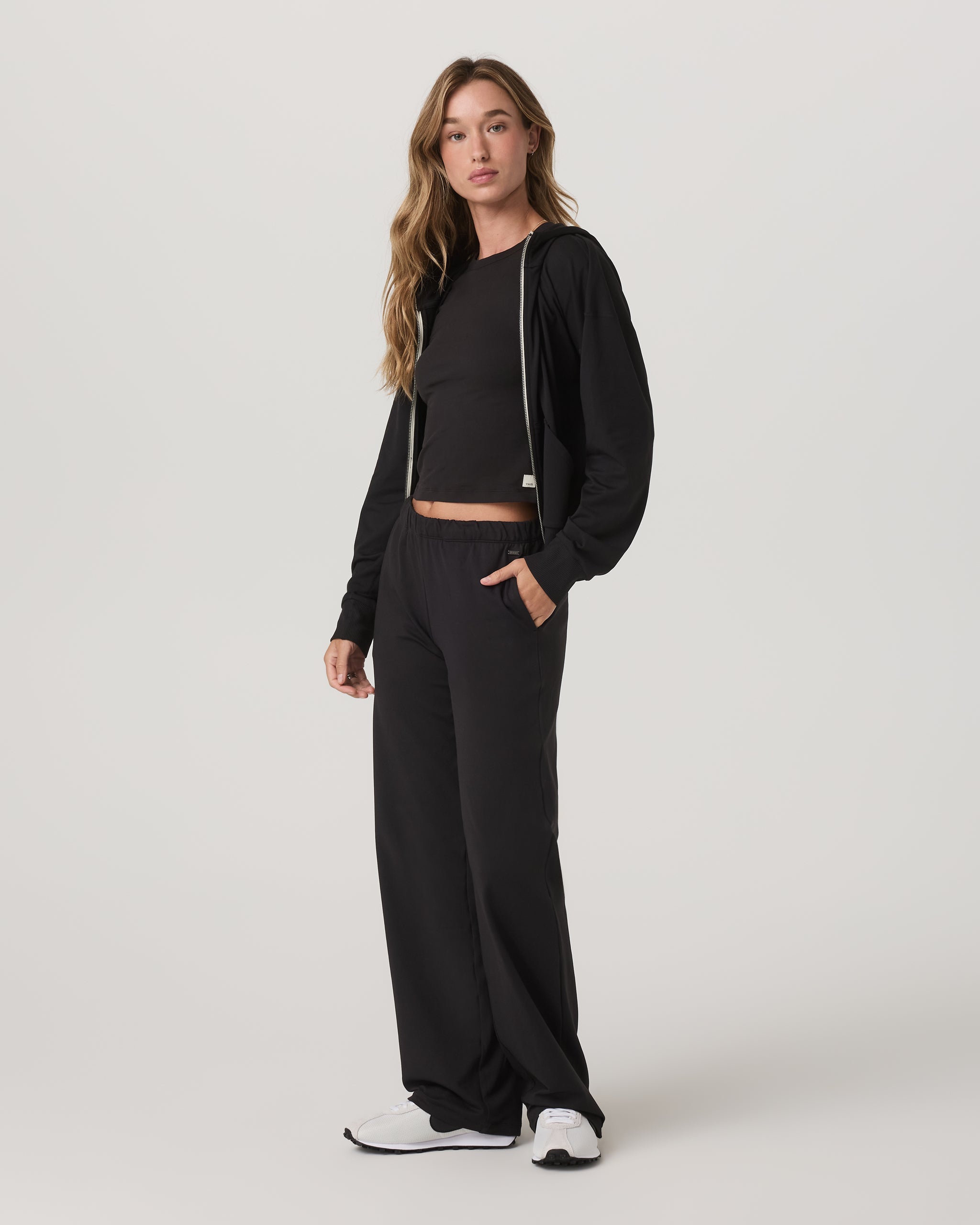 Vuori Halo Modern Straight Leg Pantshort